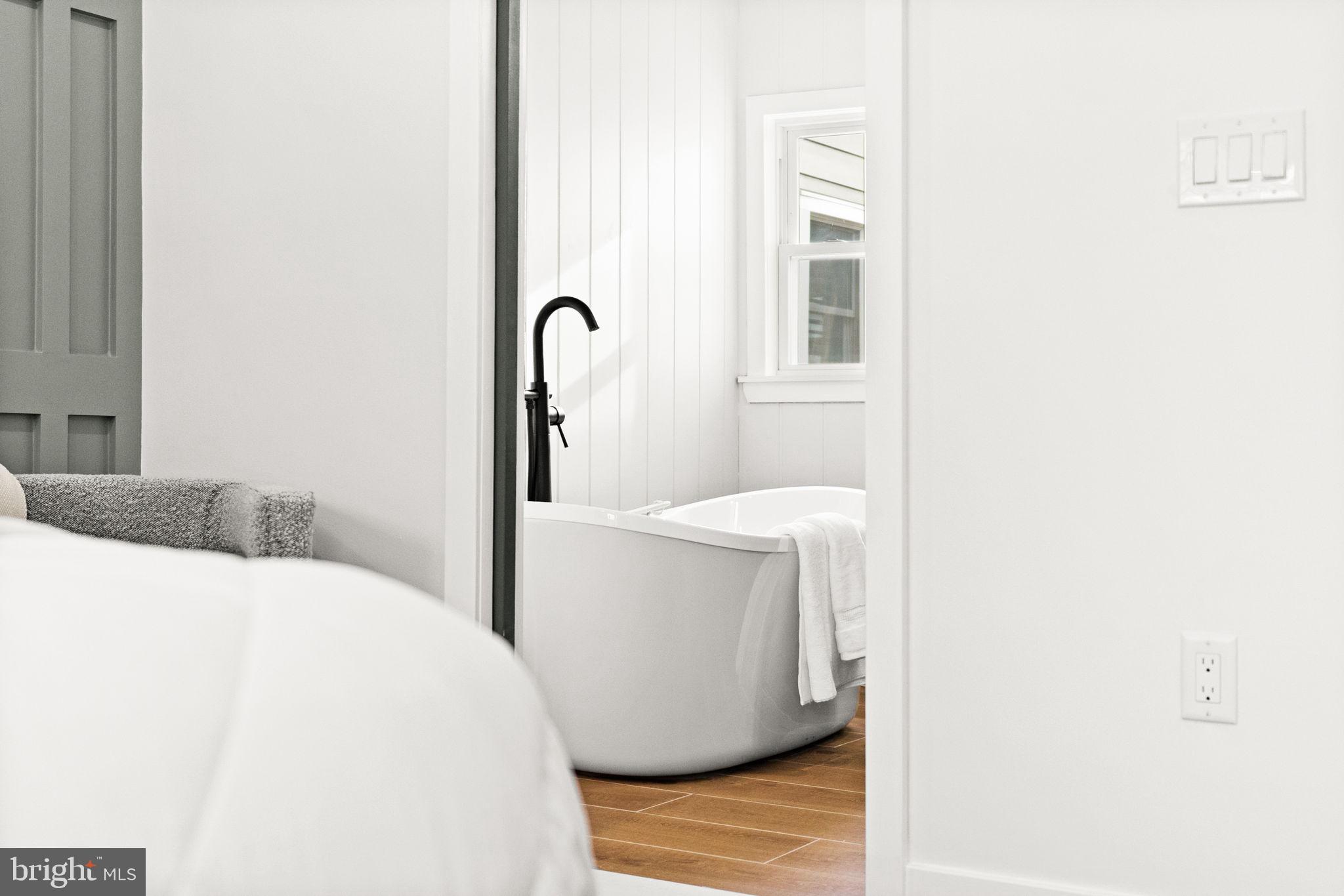 GRADUATE HOSPITAL - Residential