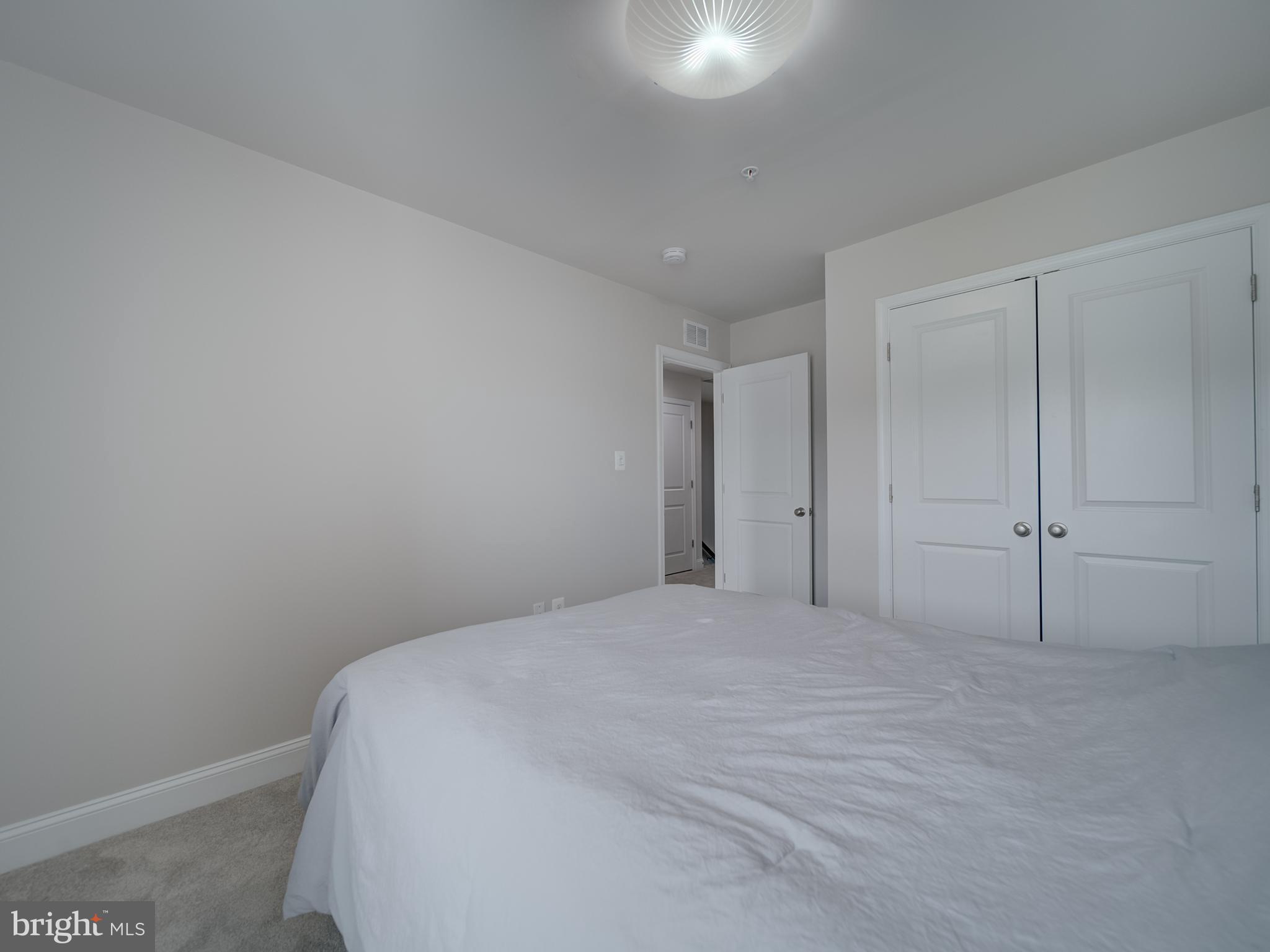 SPRING CREEK - Residential Lease