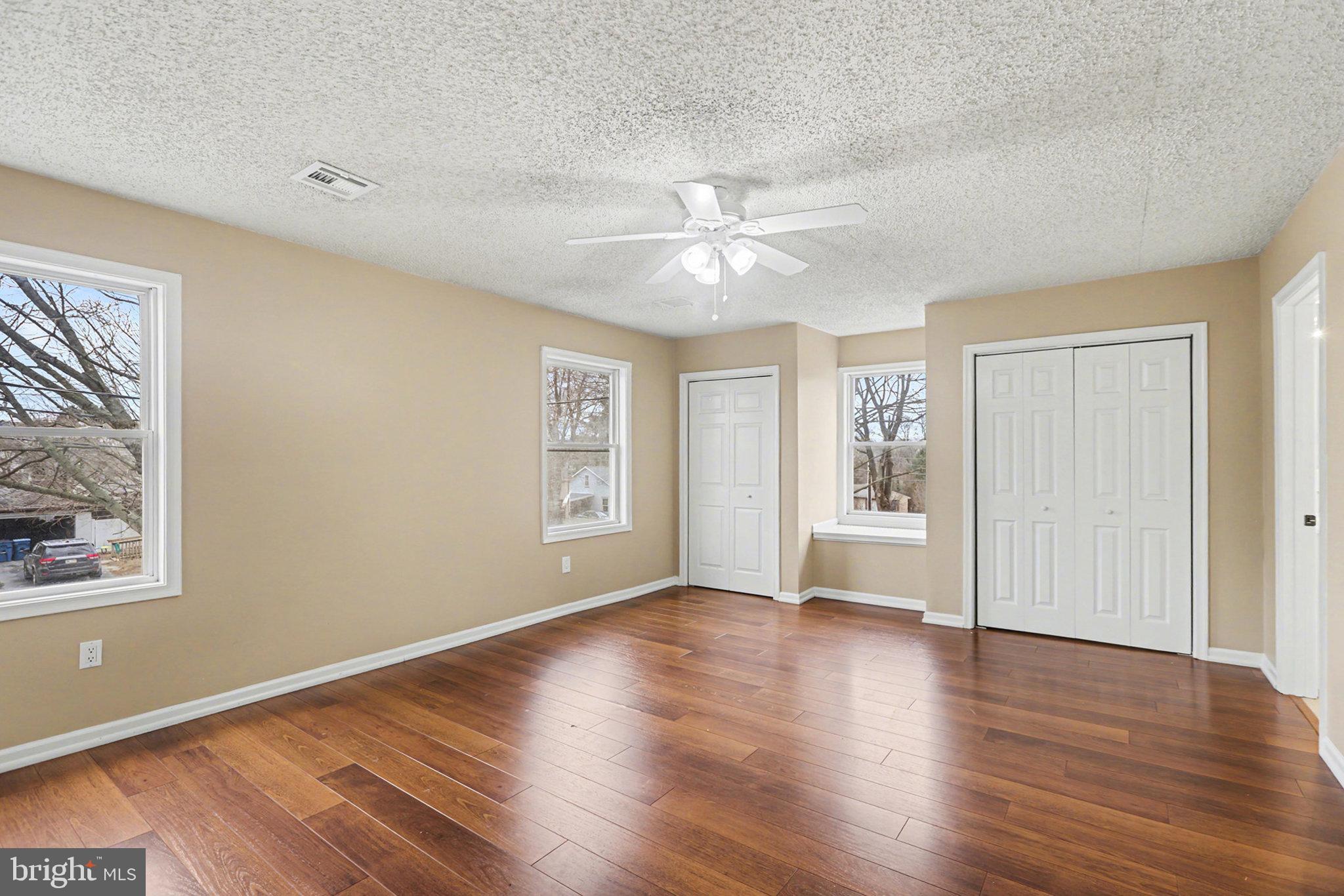 DUKE STREET COMMONS - Residential