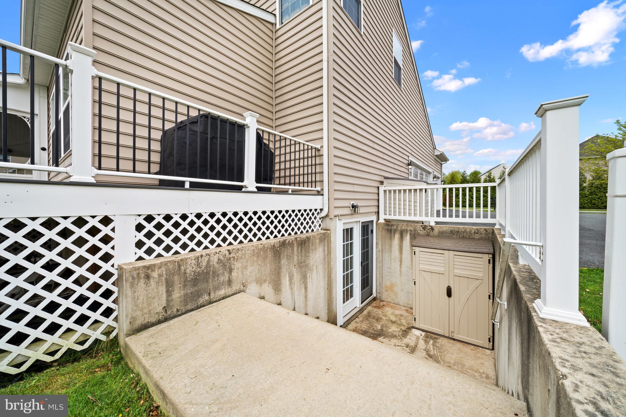 CROSSLAND AT CANAL - Residential