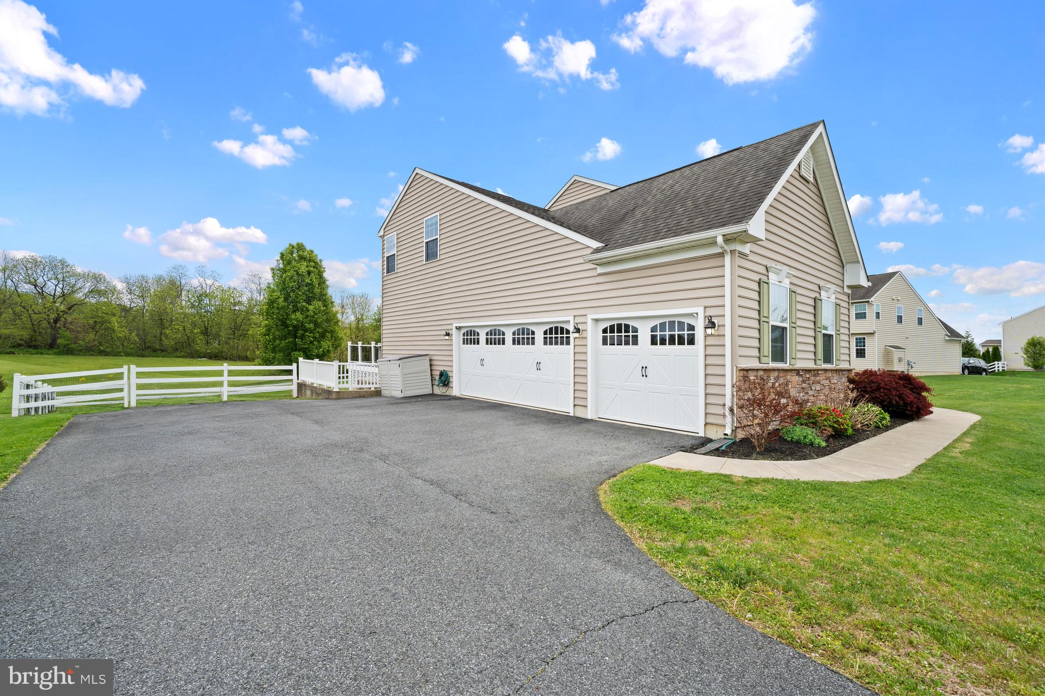 CROSSLAND AT CANAL - Residential
