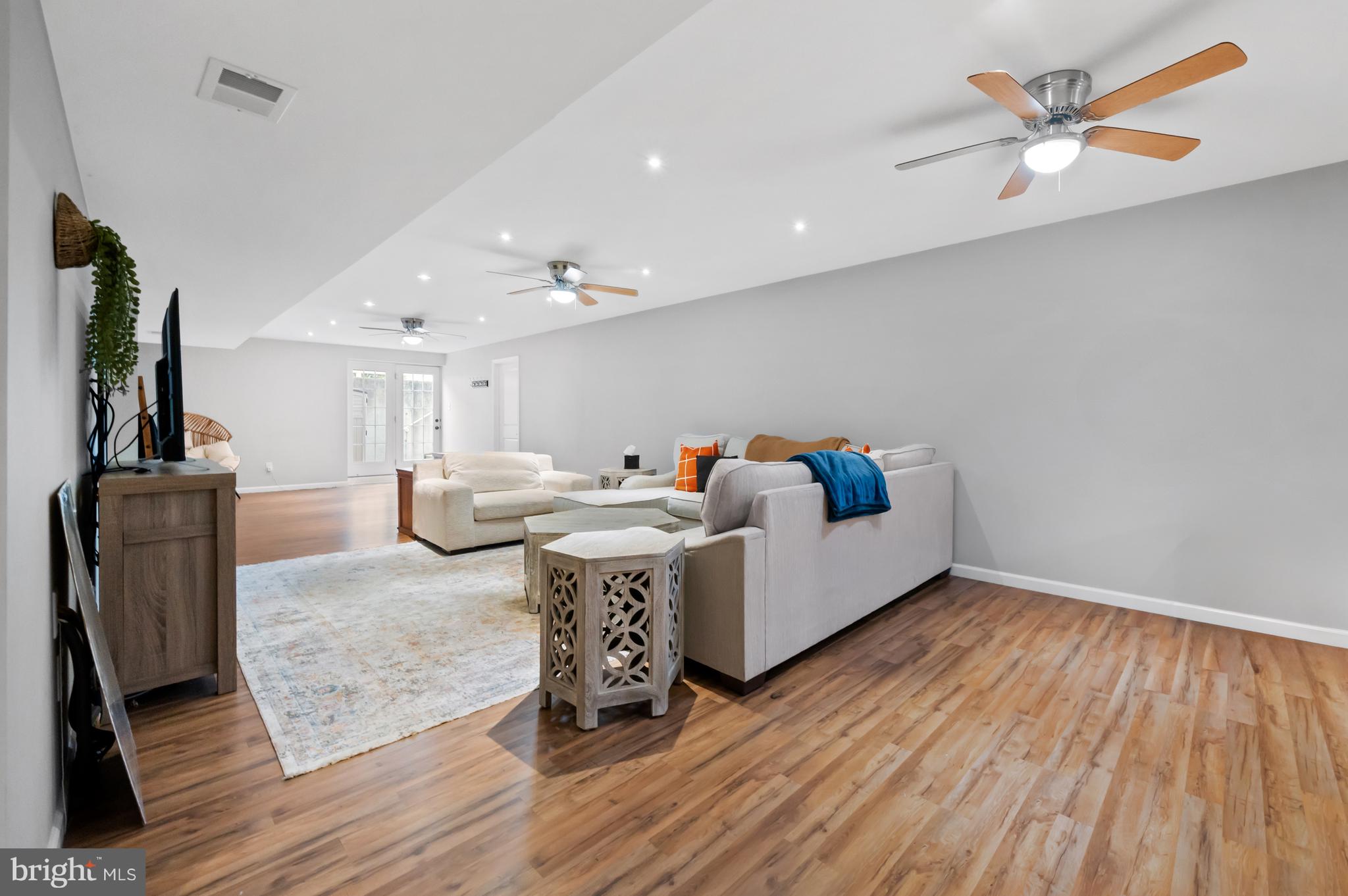 CROSSLAND AT CANAL - Residential