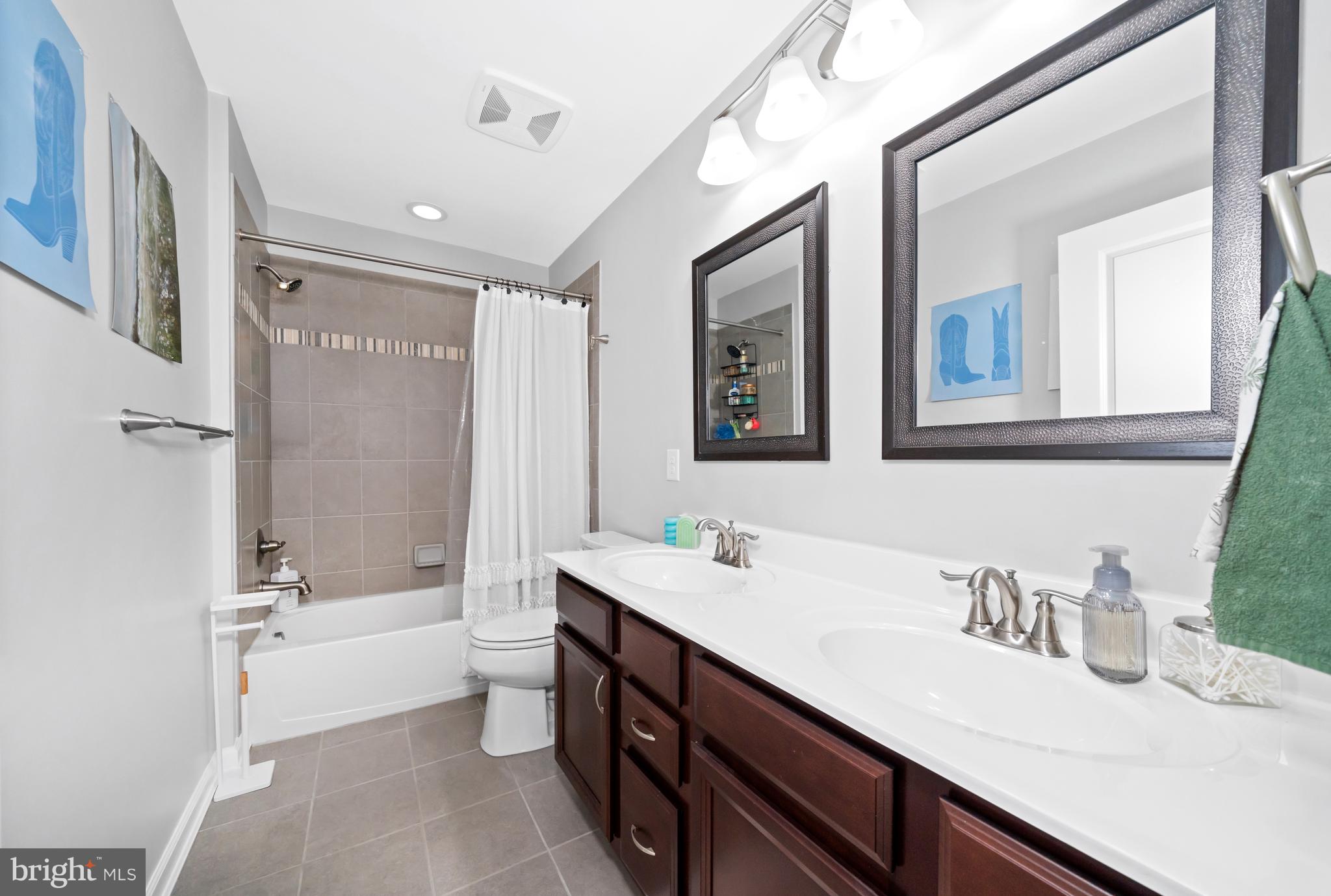 CROSSLAND AT CANAL - Residential