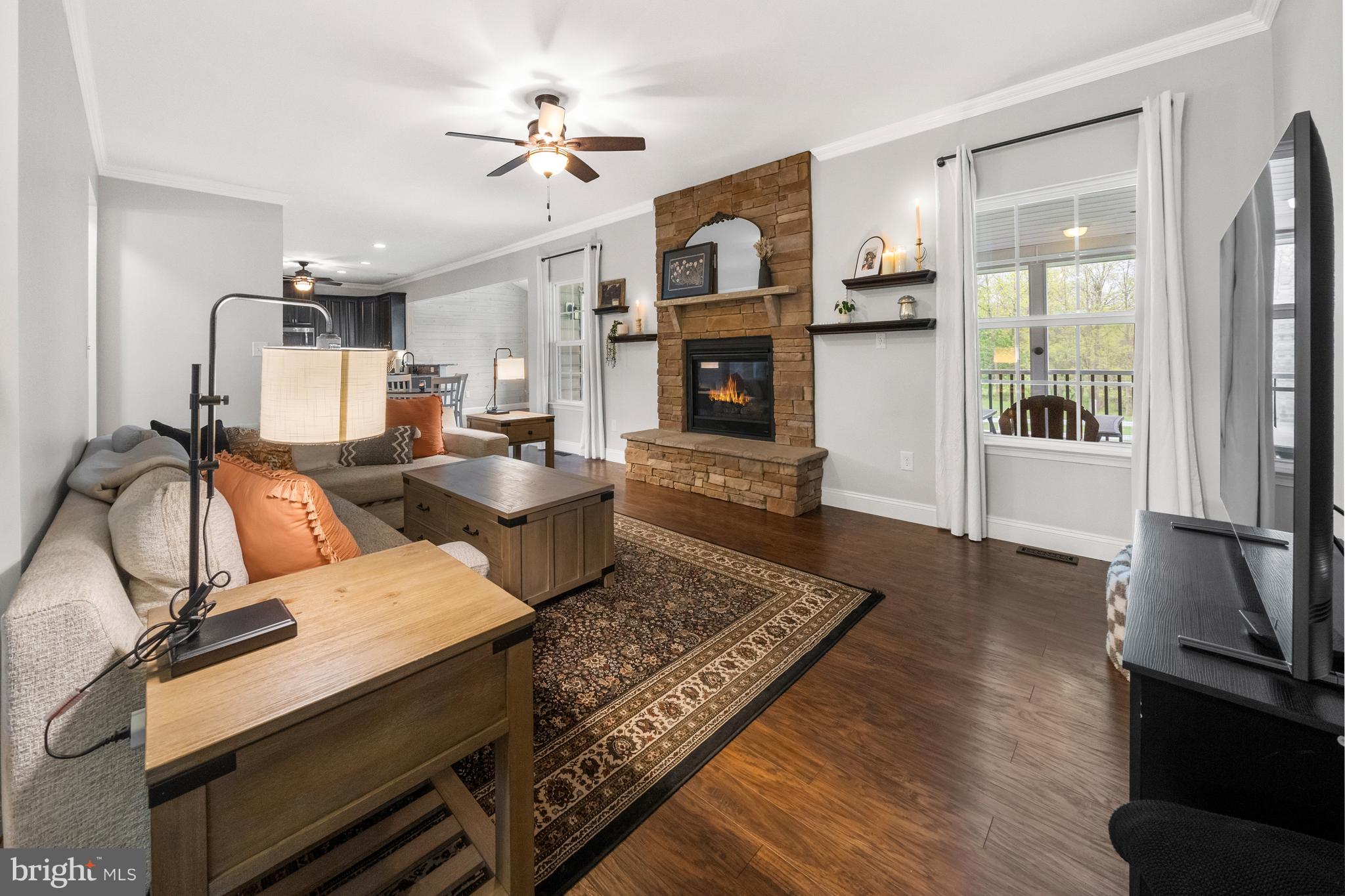 CROSSLAND AT CANAL - Residential