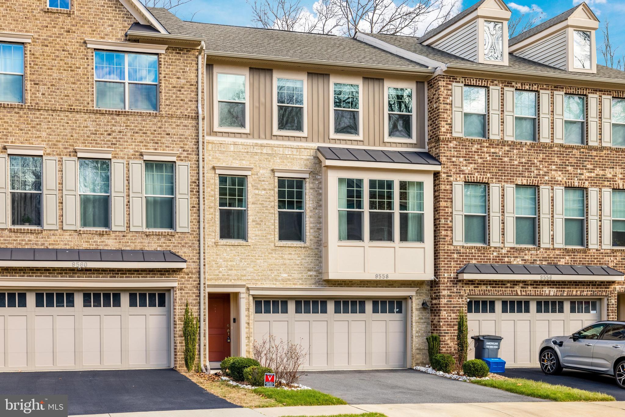 TOWNES OF BURKE - Residential Lease