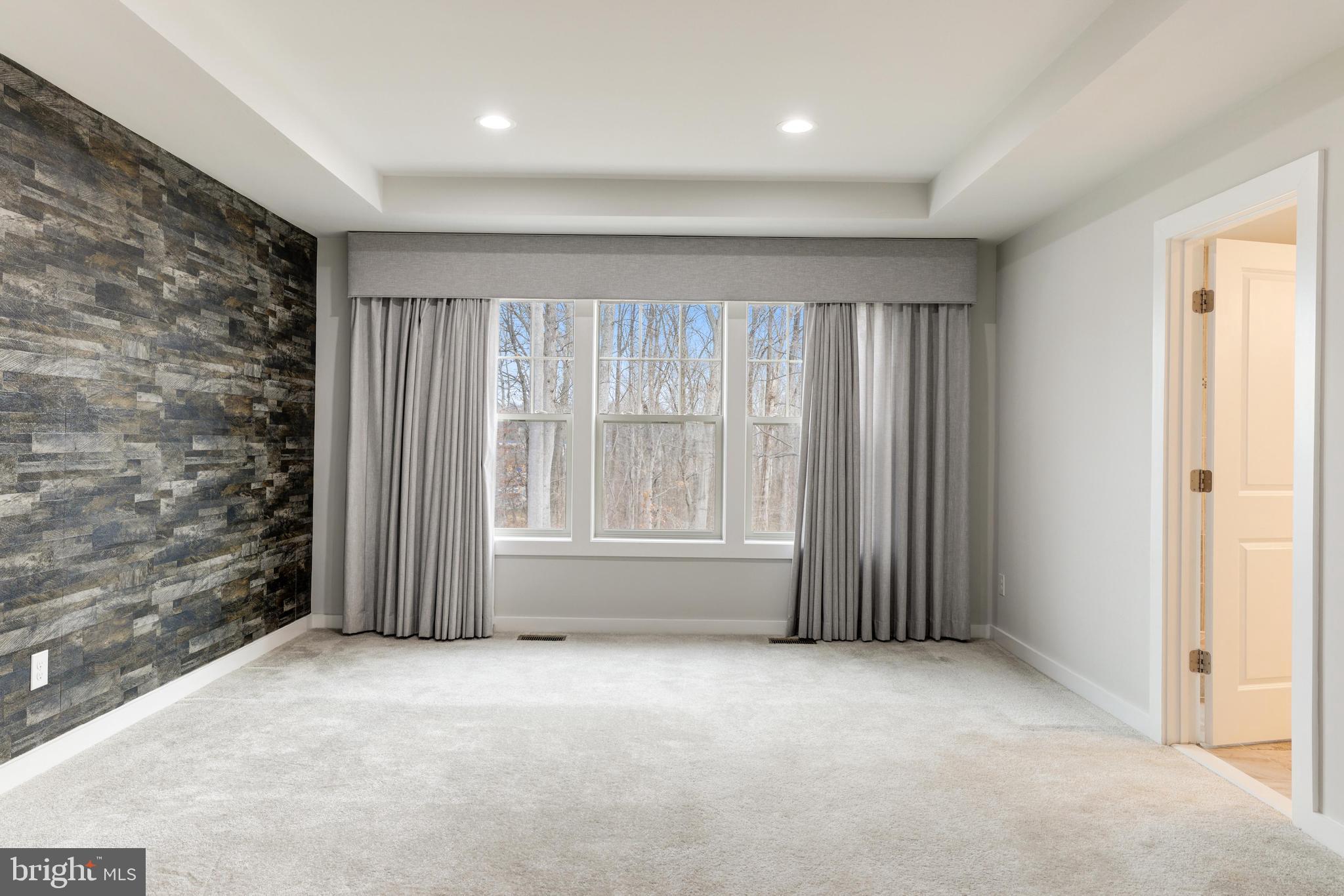 TOWNES OF BURKE - Residential Lease