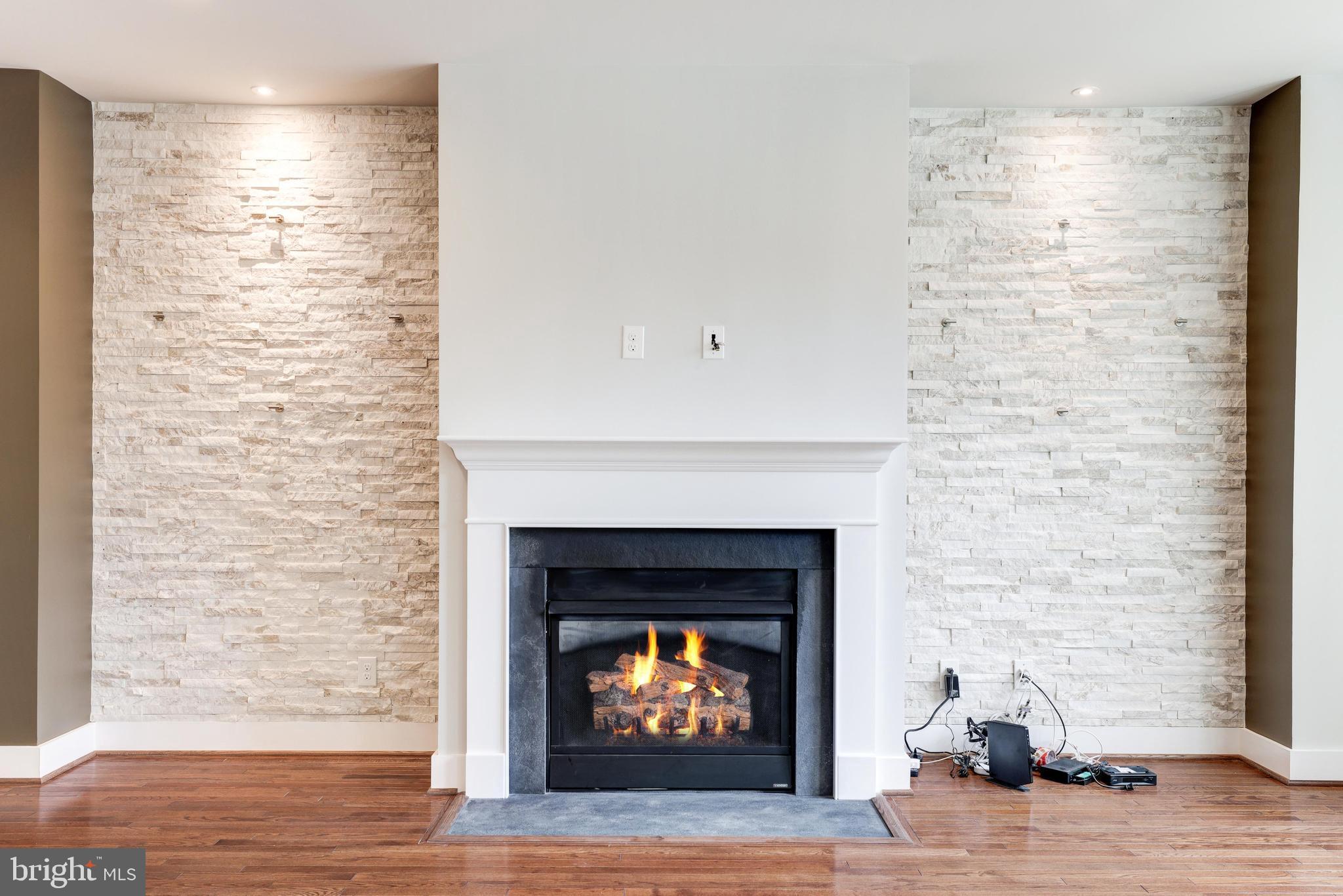 TOWNES OF BURKE - Residential Lease