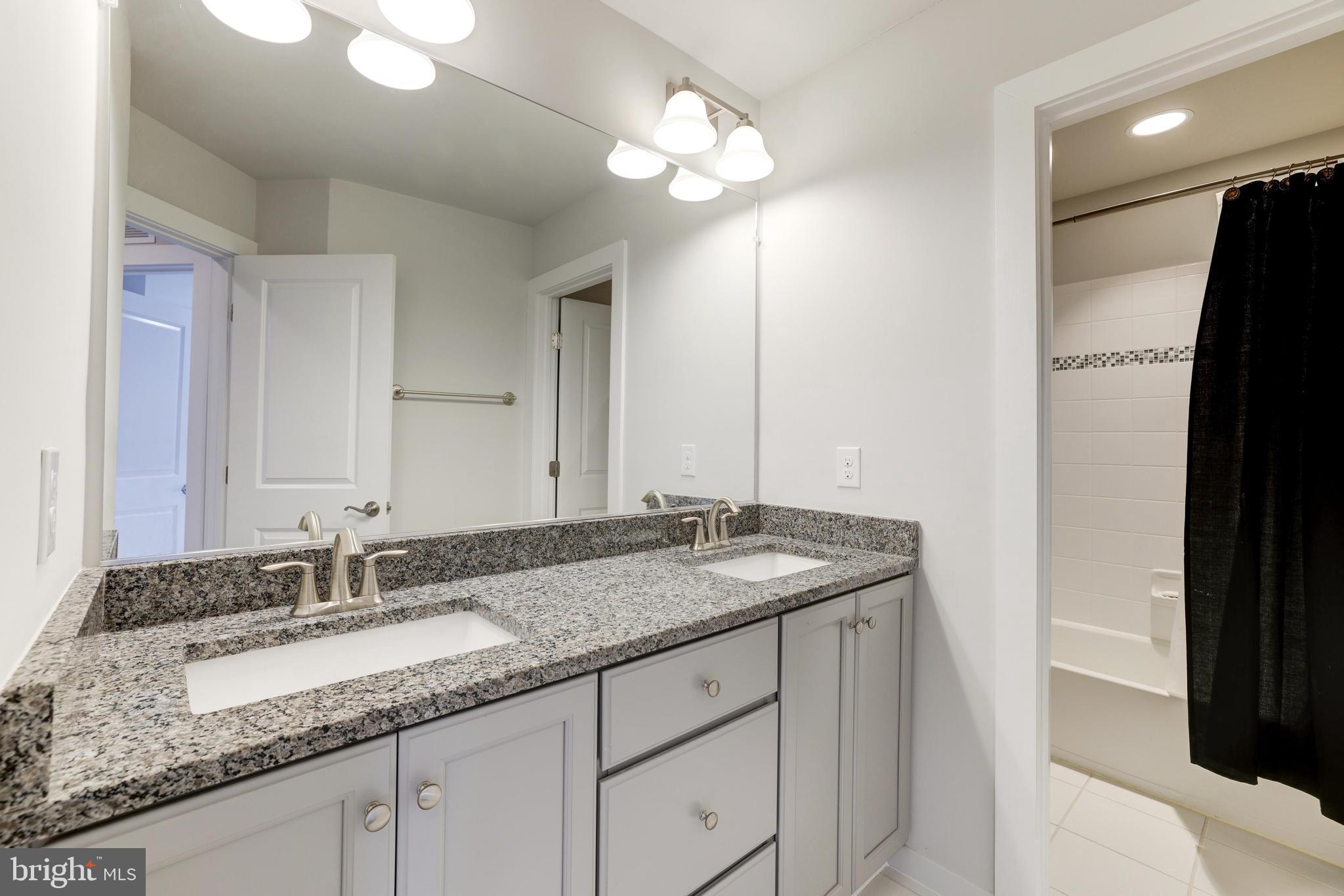 TOWNES OF BURKE - Residential Lease