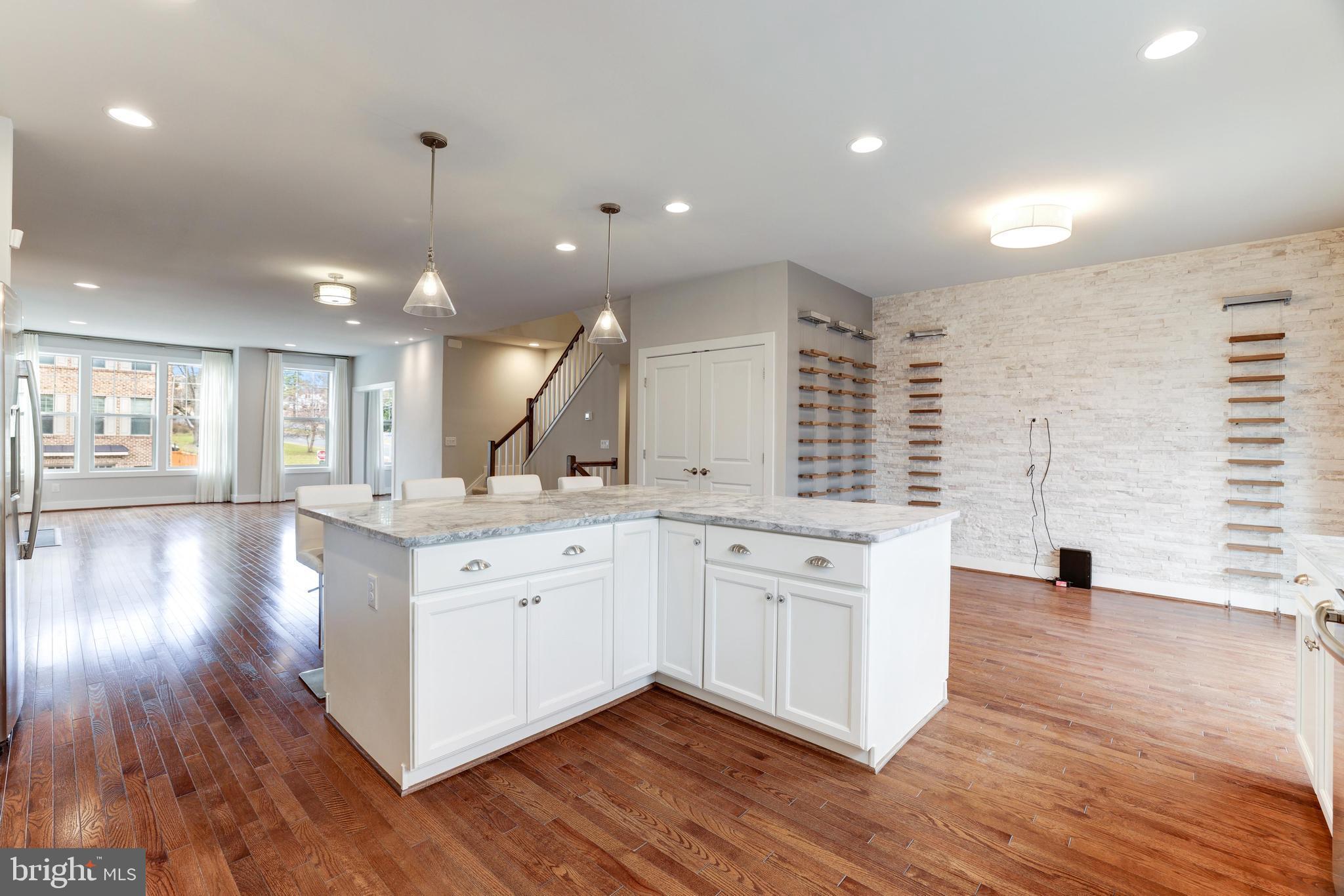 TOWNES OF BURKE - Residential Lease