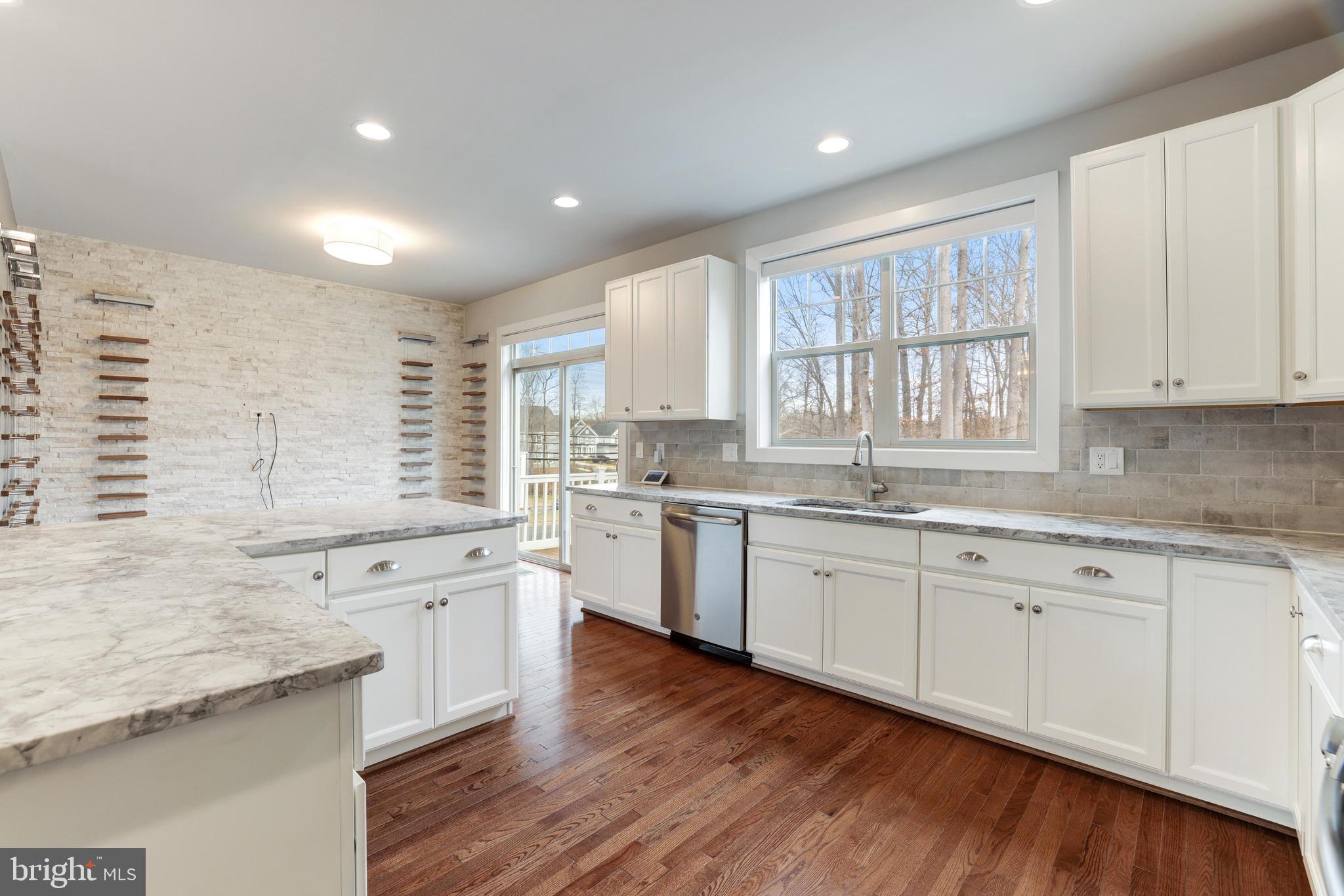 TOWNES OF BURKE - Residential Lease