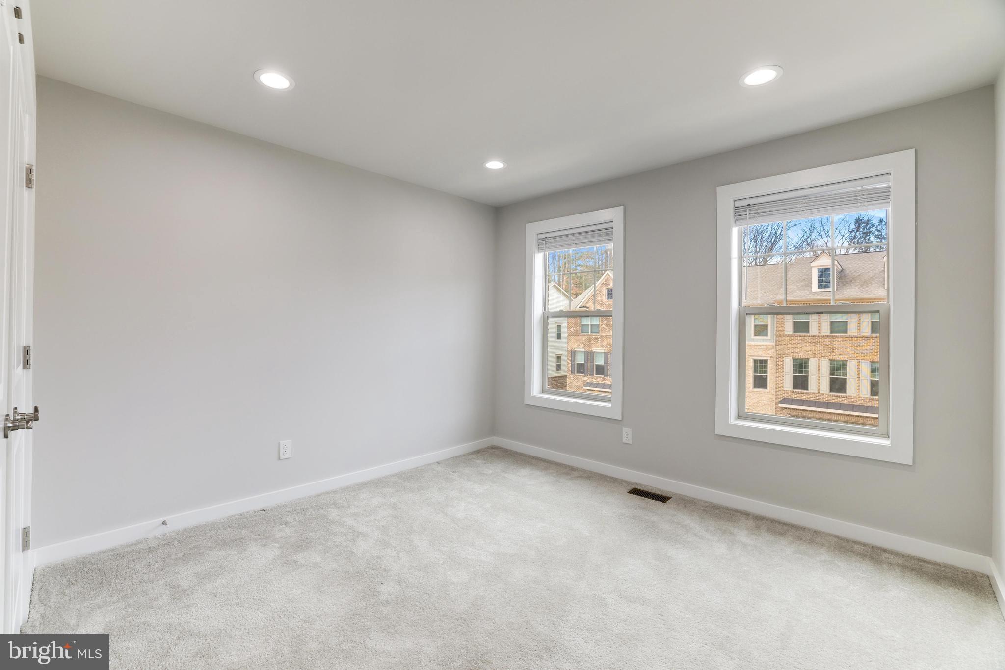 TOWNES OF BURKE - Residential Lease