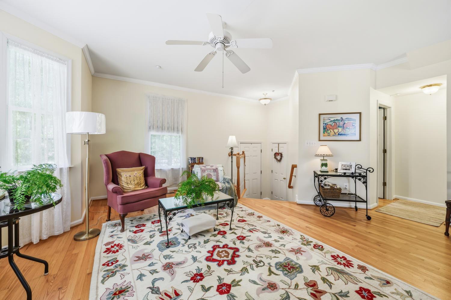 OAK HOLLOW - Residential