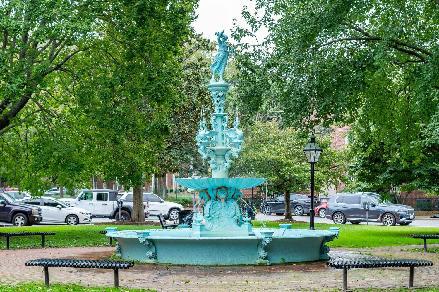 OAK HOLLOW - Residential