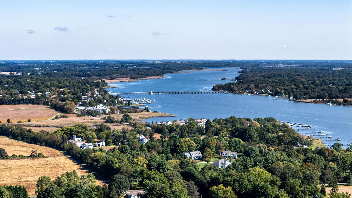 OAK HOLLOW - Residential