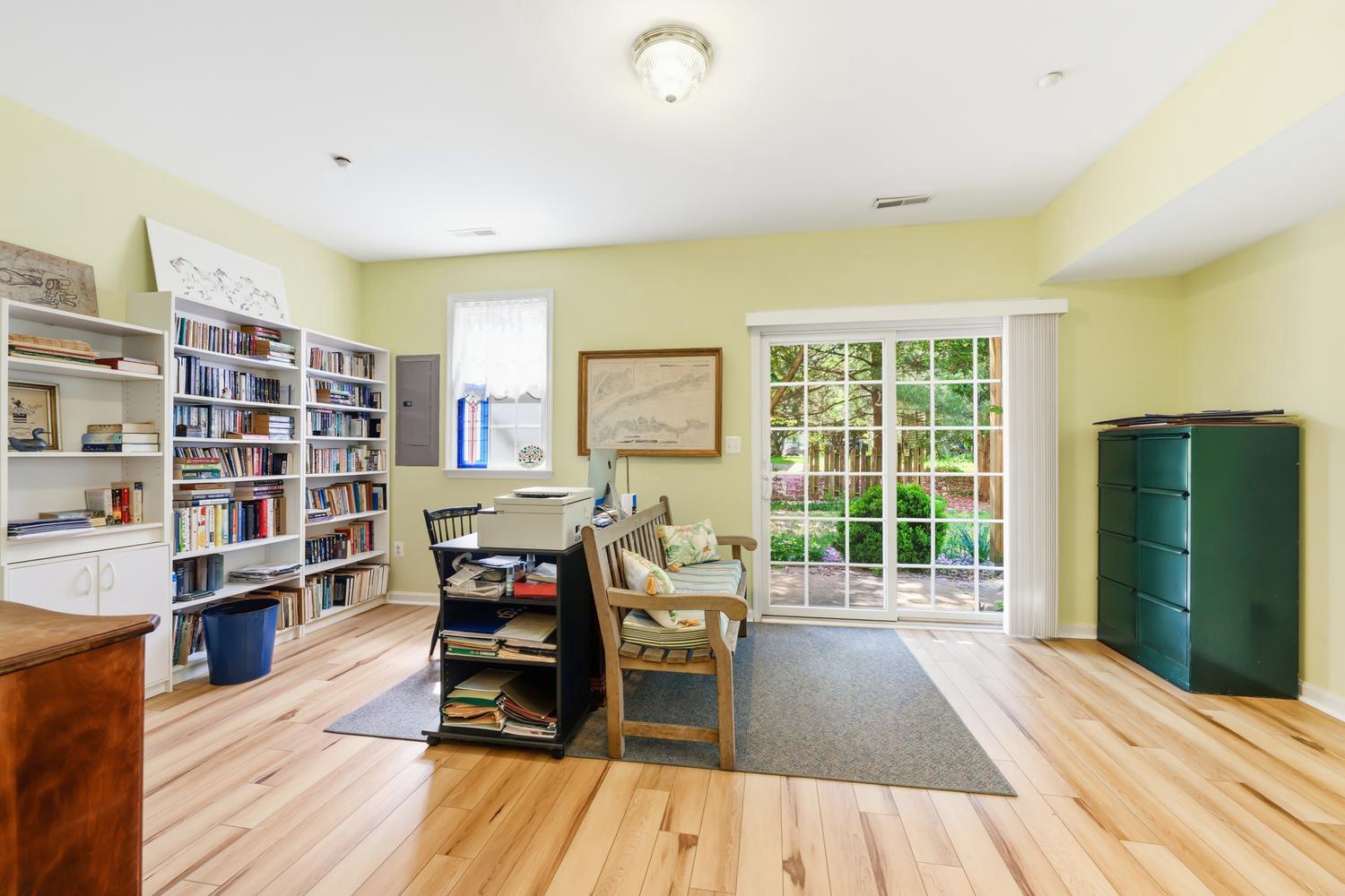 OAK HOLLOW - Residential