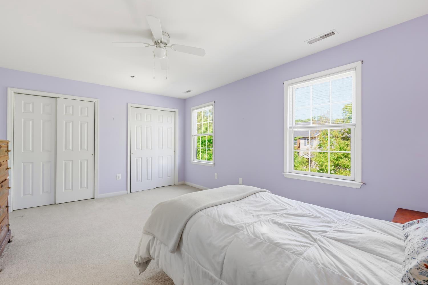 OAK HOLLOW - Residential