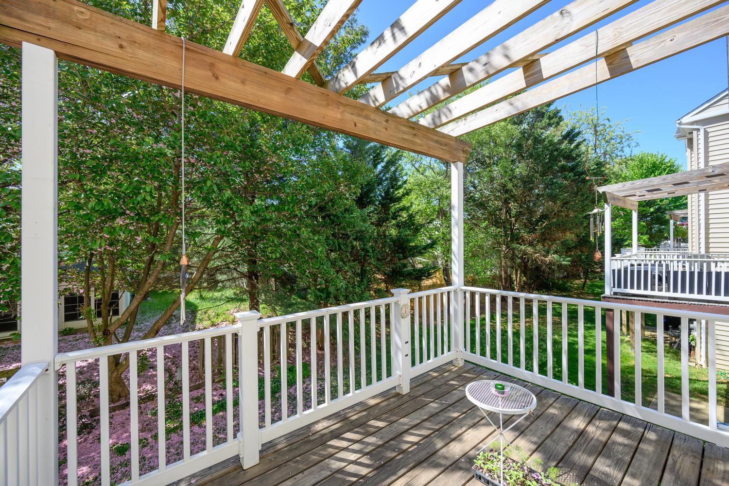 OAK HOLLOW - Residential