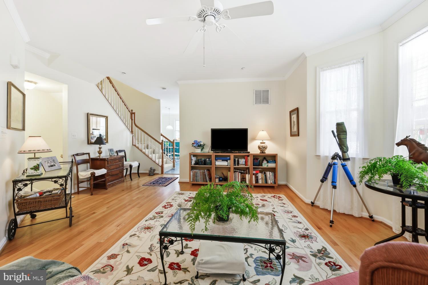 OAK HOLLOW - Residential