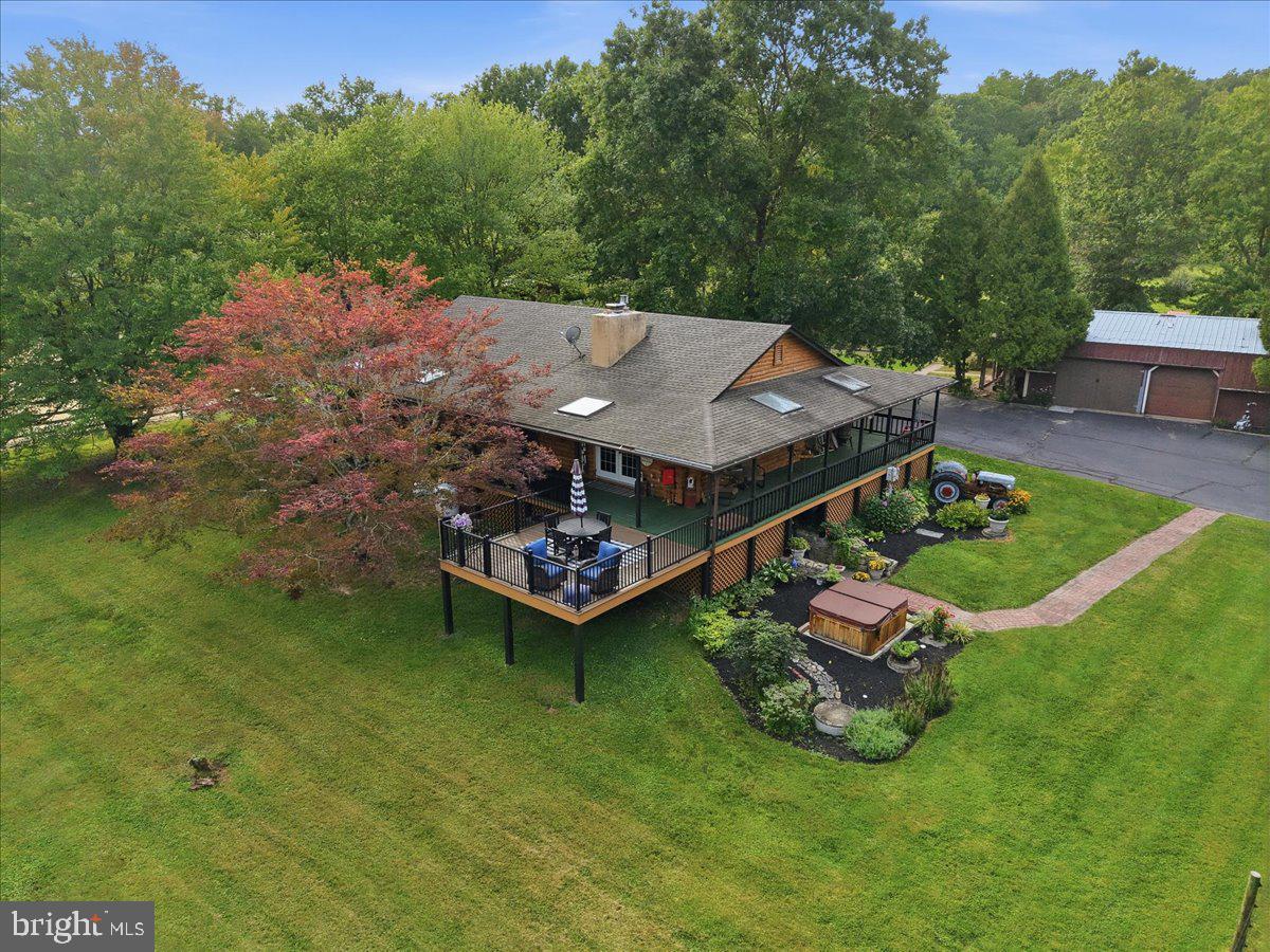 2053 MOUNTAIN VIEW DRIVE