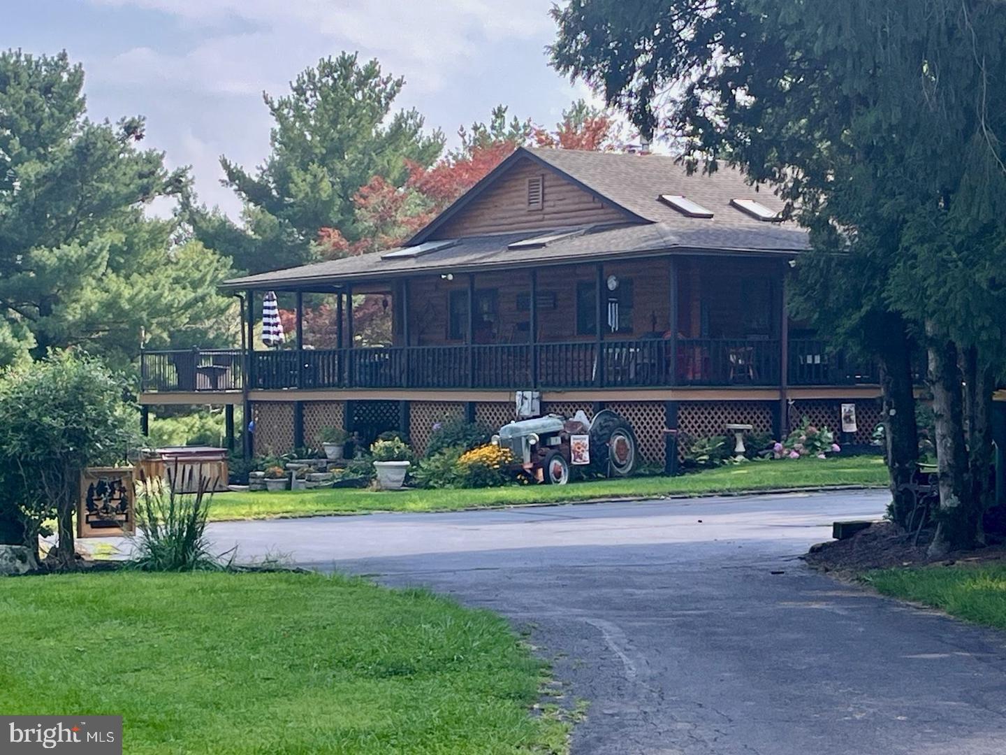2053 MOUNTAIN VIEW DRIVE