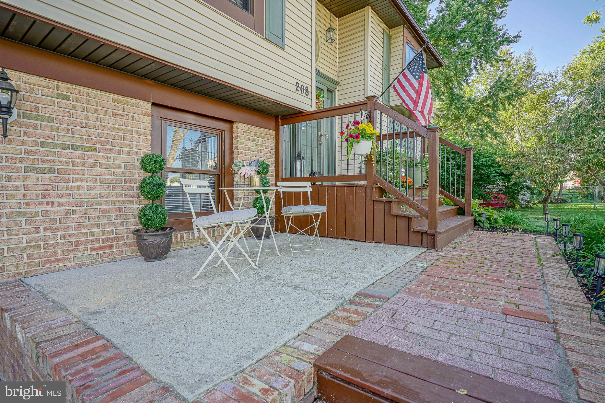 208 FAGAN CIRCLE