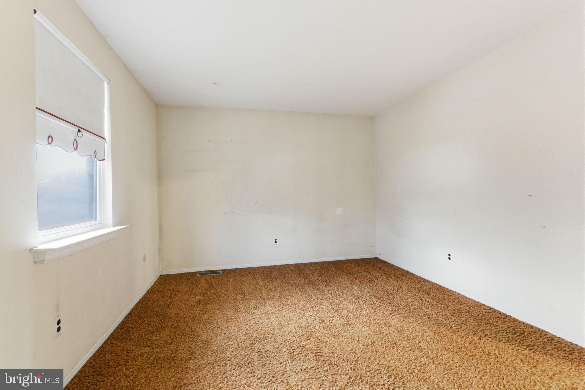 WOODLYN CROSSING - Residential