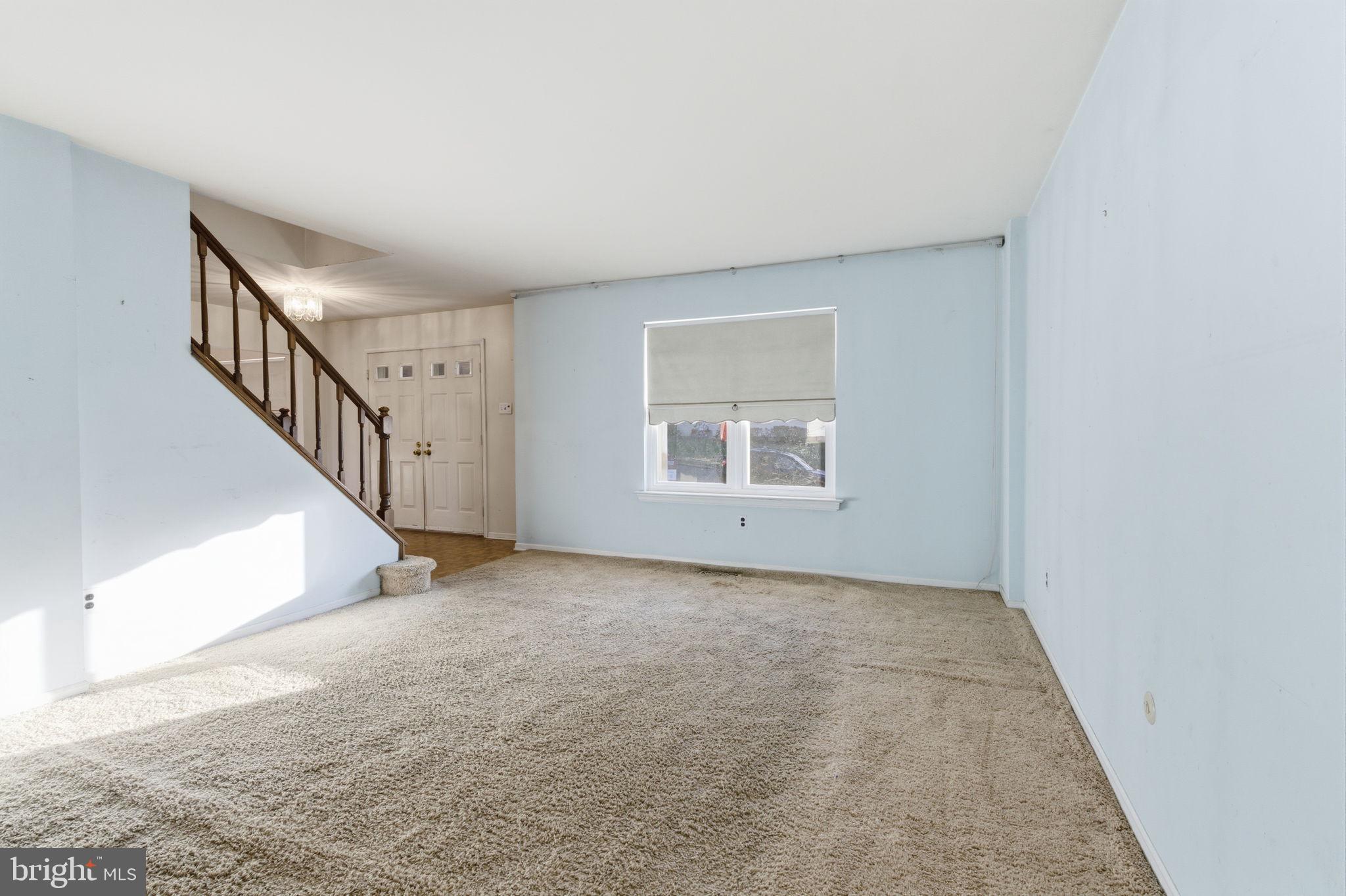 WOODLYN CROSSING - Residential