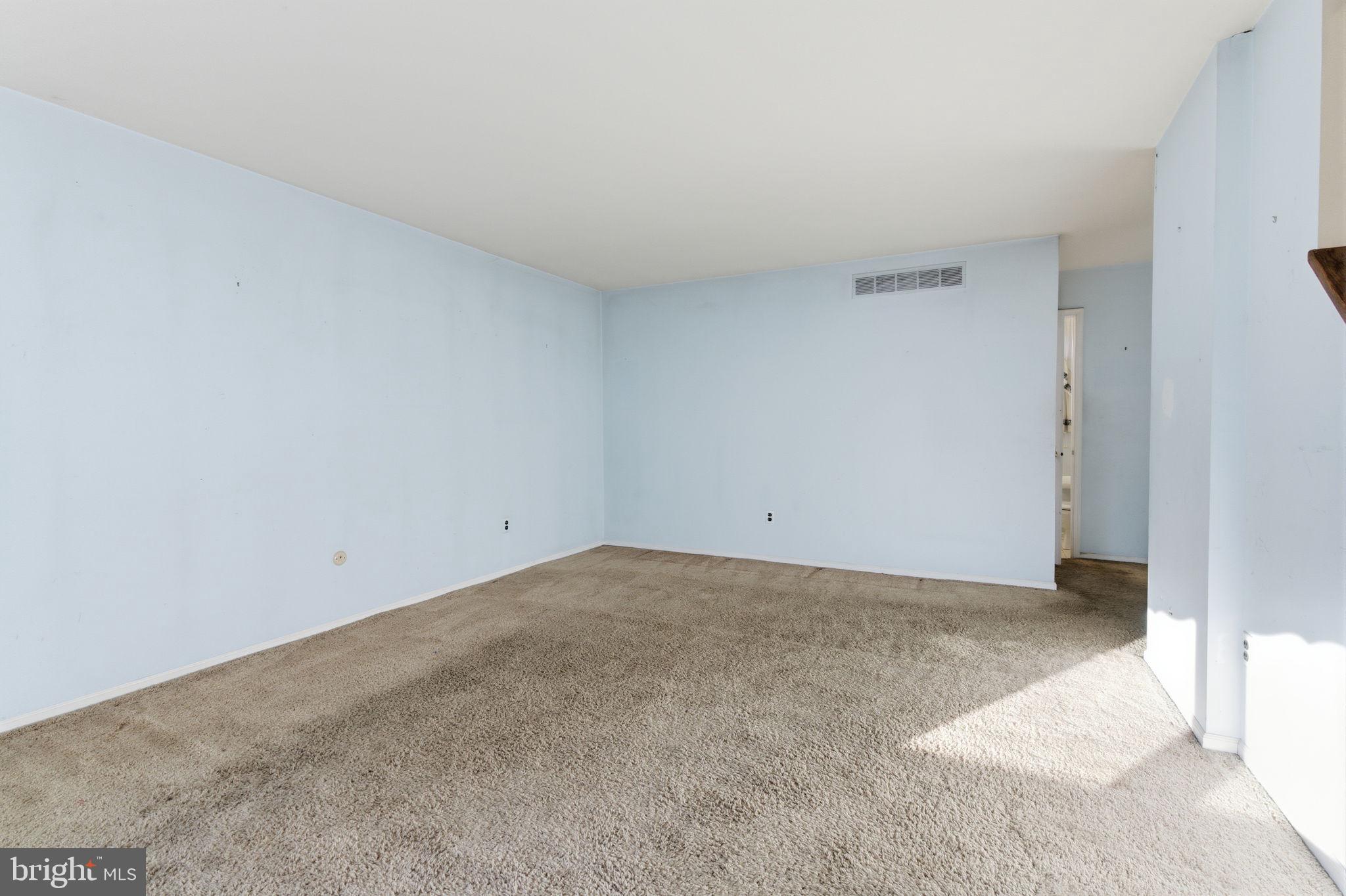 WOODLYN CROSSING - Residential