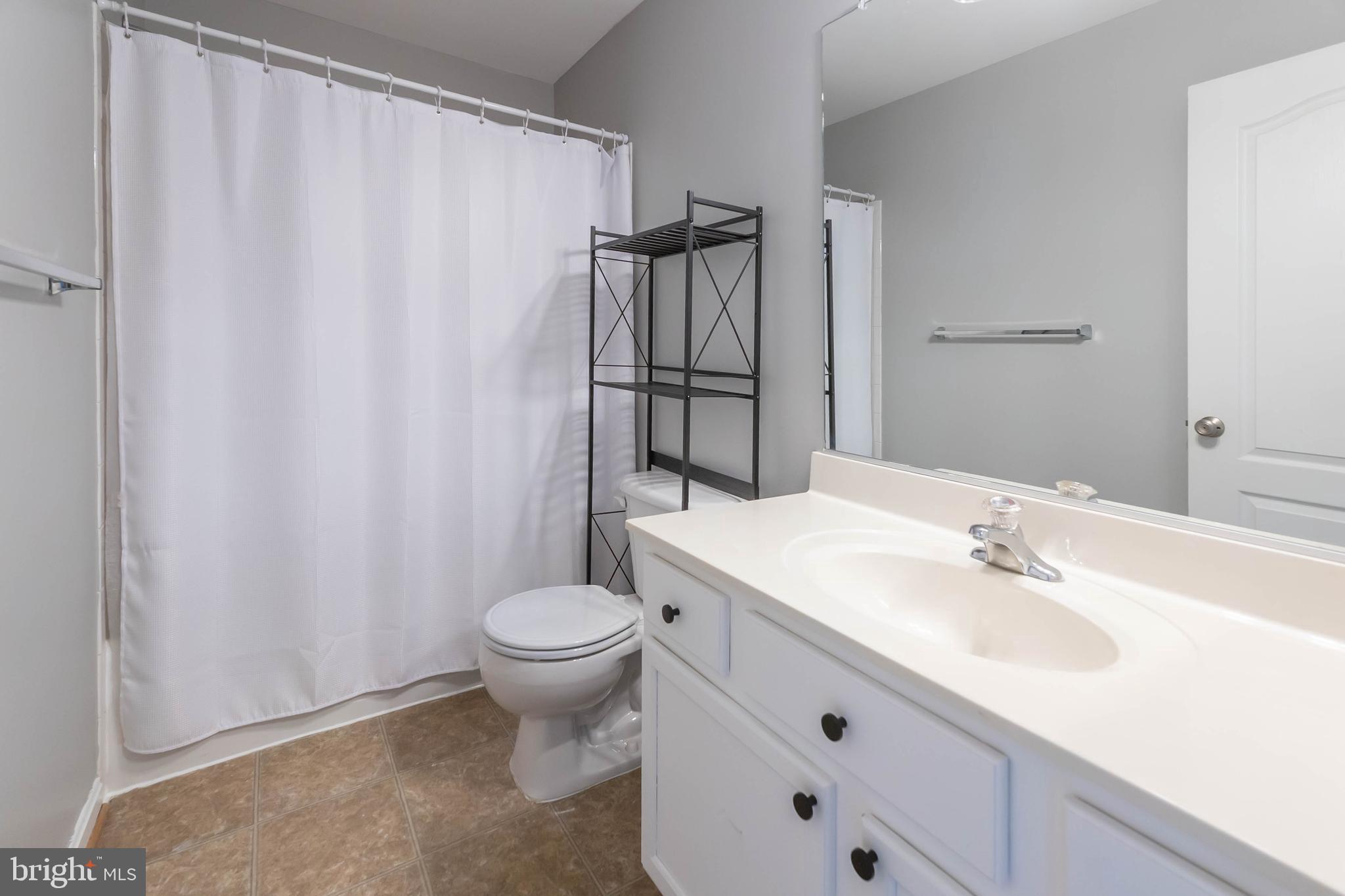 MARKET CENTER CONDOMINIUM - Residential