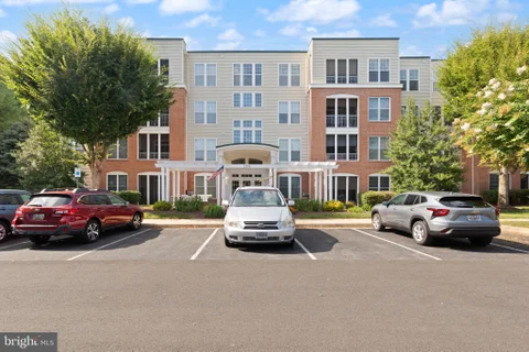 MLS: MDHR2059890