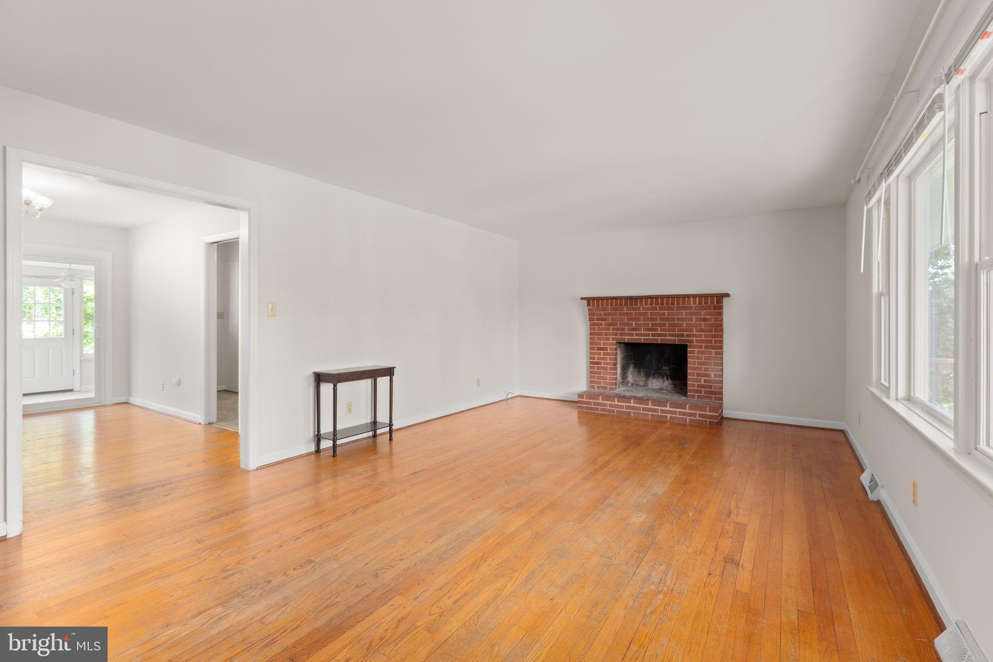 125 HILLCREST DRIVE