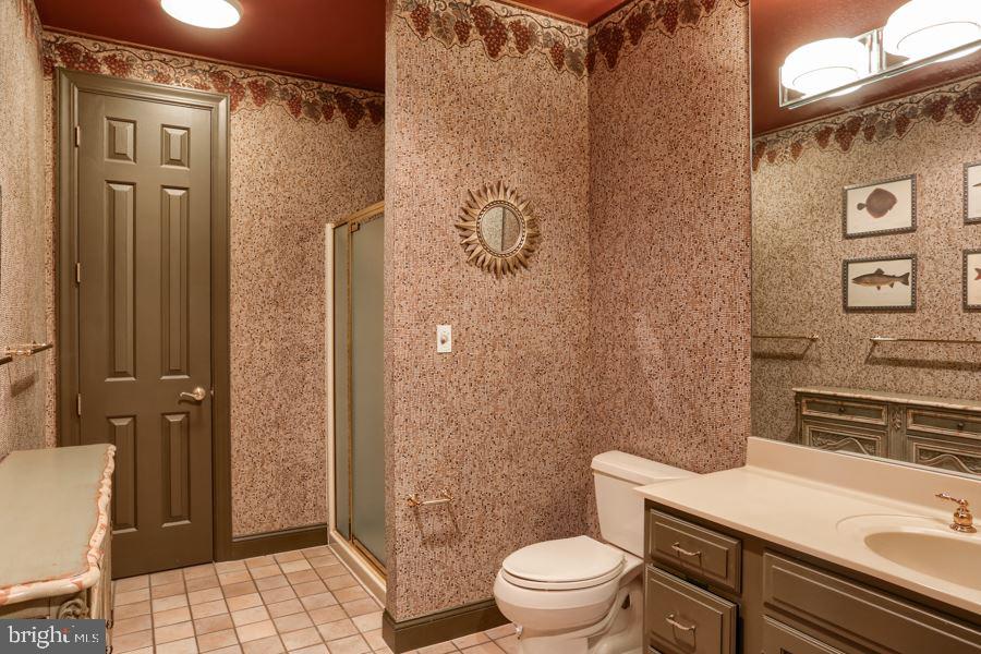 STRAWBERRY FIELDS - Residential