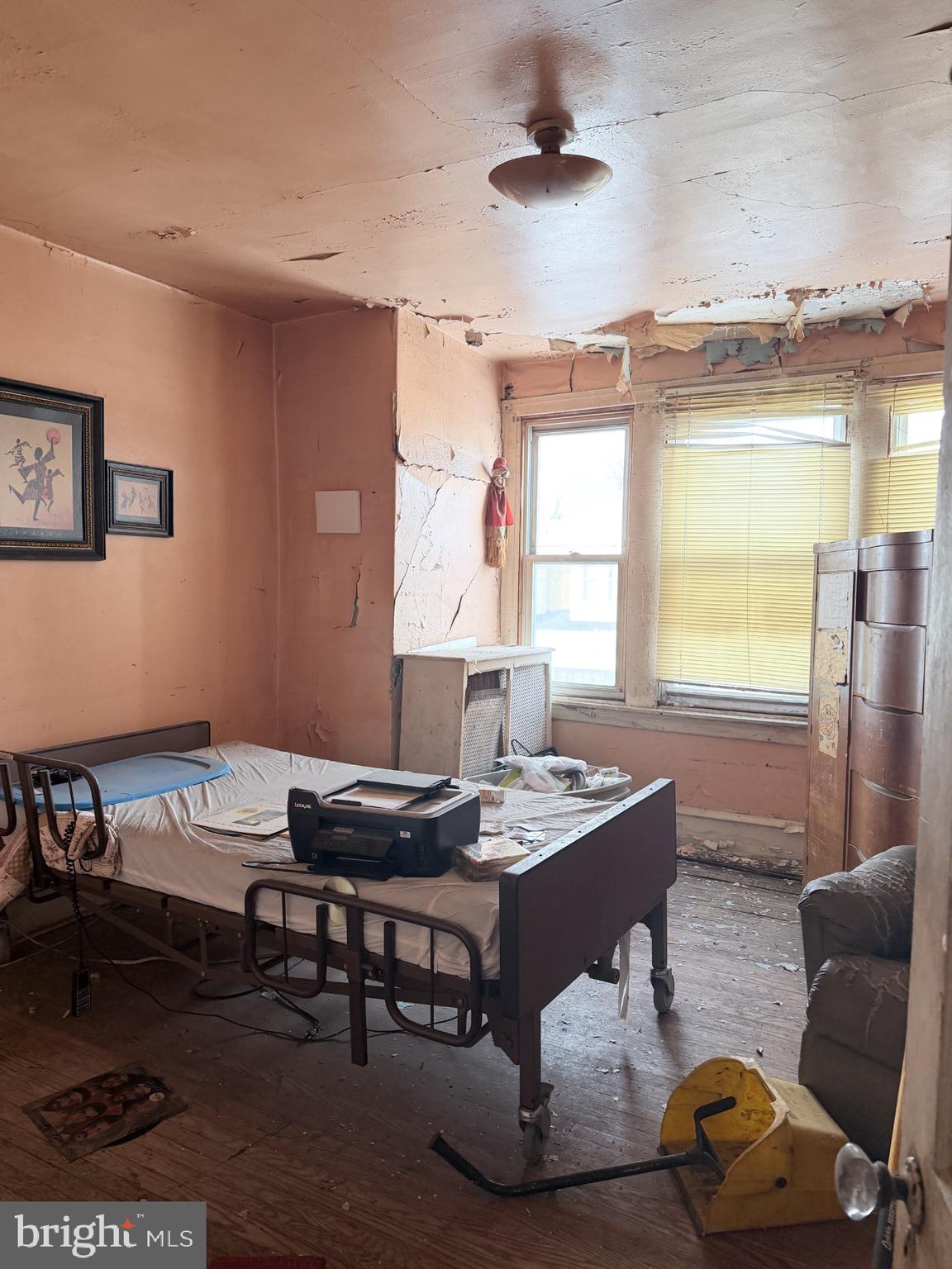 PHILADELPHIA (WEST) - Residential