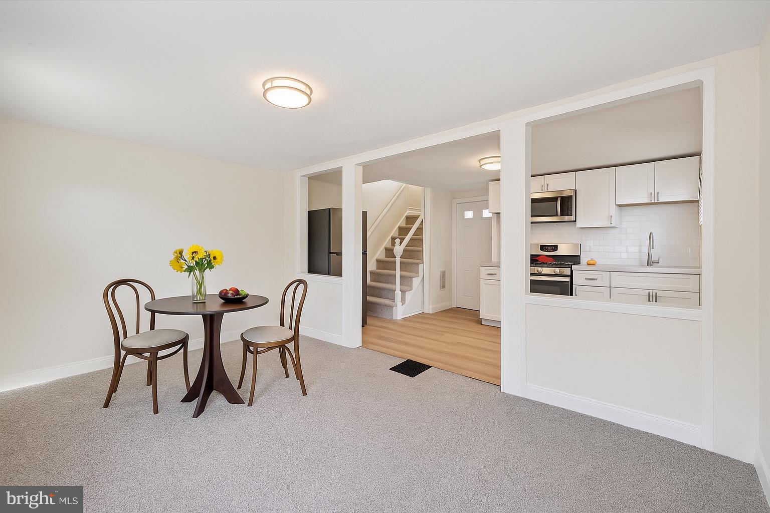 ROXBOROUGH - Residential