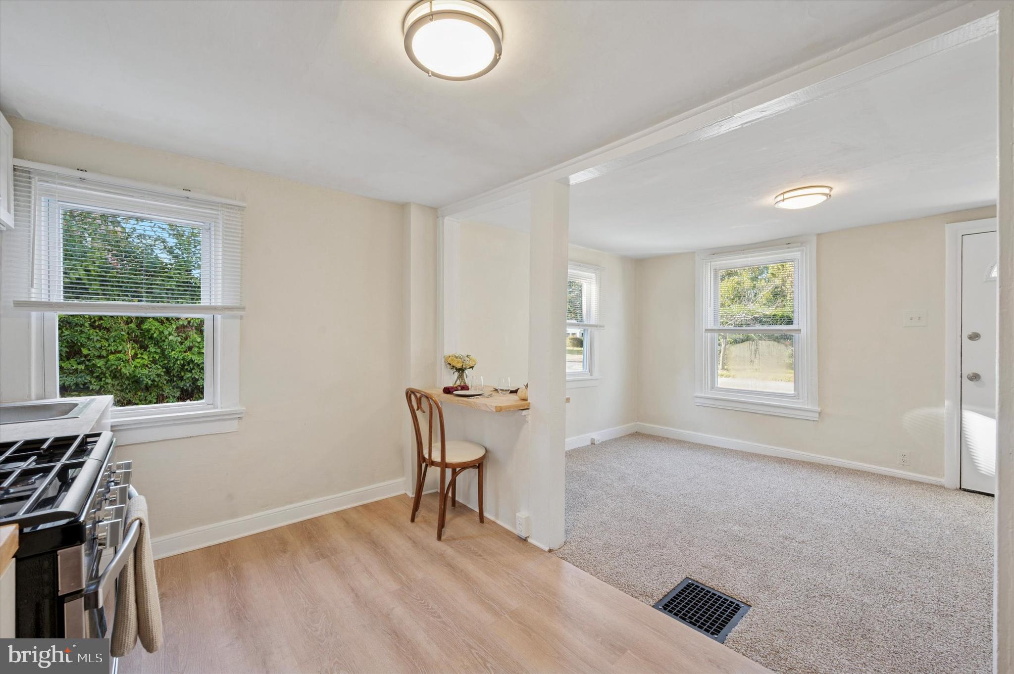 ROXBOROUGH - Residential