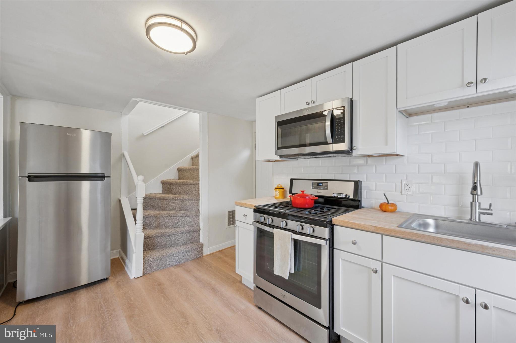 ROXBOROUGH - Residential