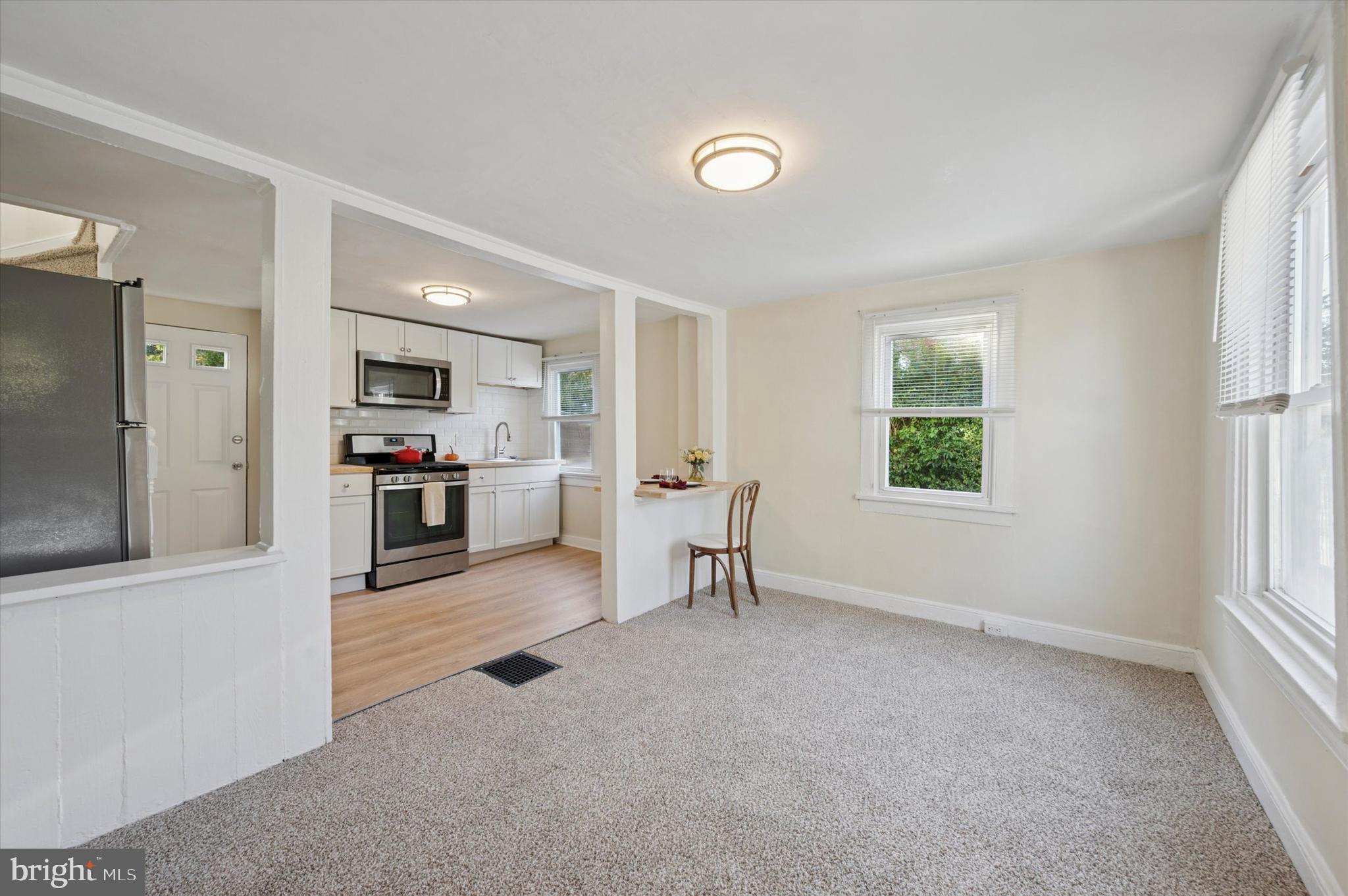 ROXBOROUGH - Residential