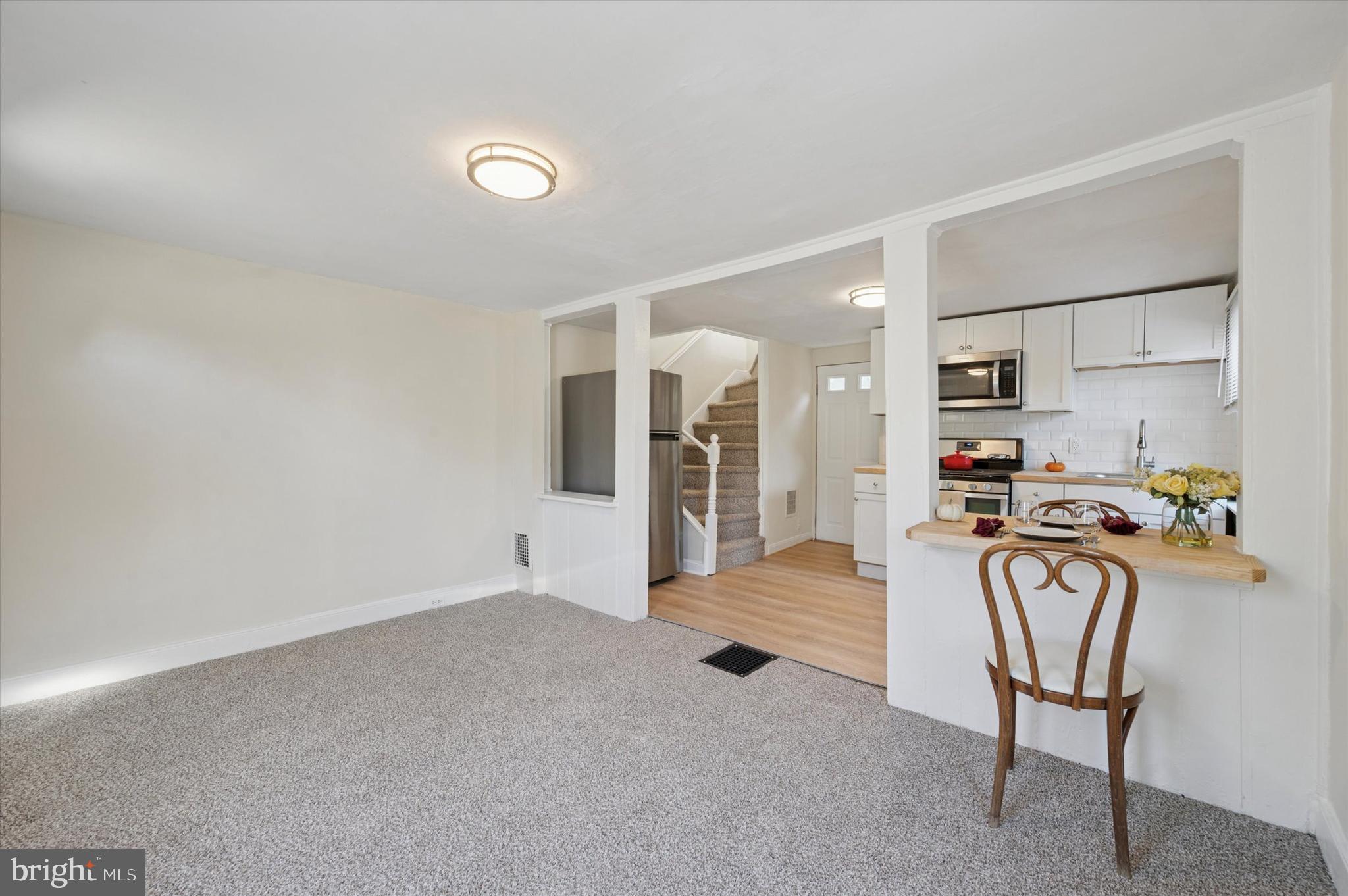 ROXBOROUGH - Residential