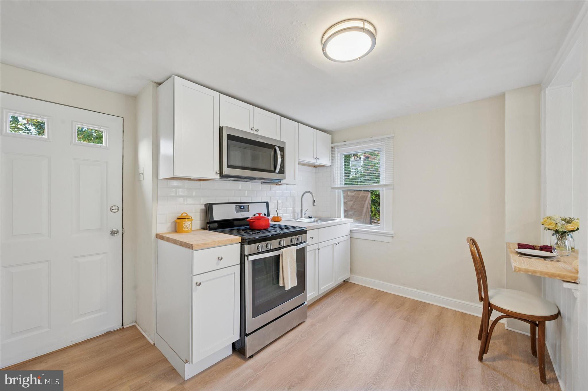 ROXBOROUGH - Residential