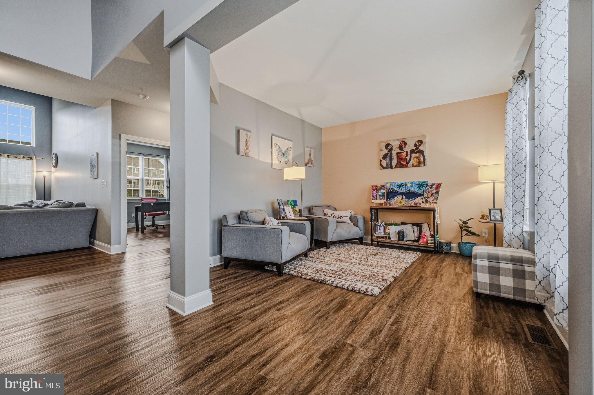 413 REDERICK LANE