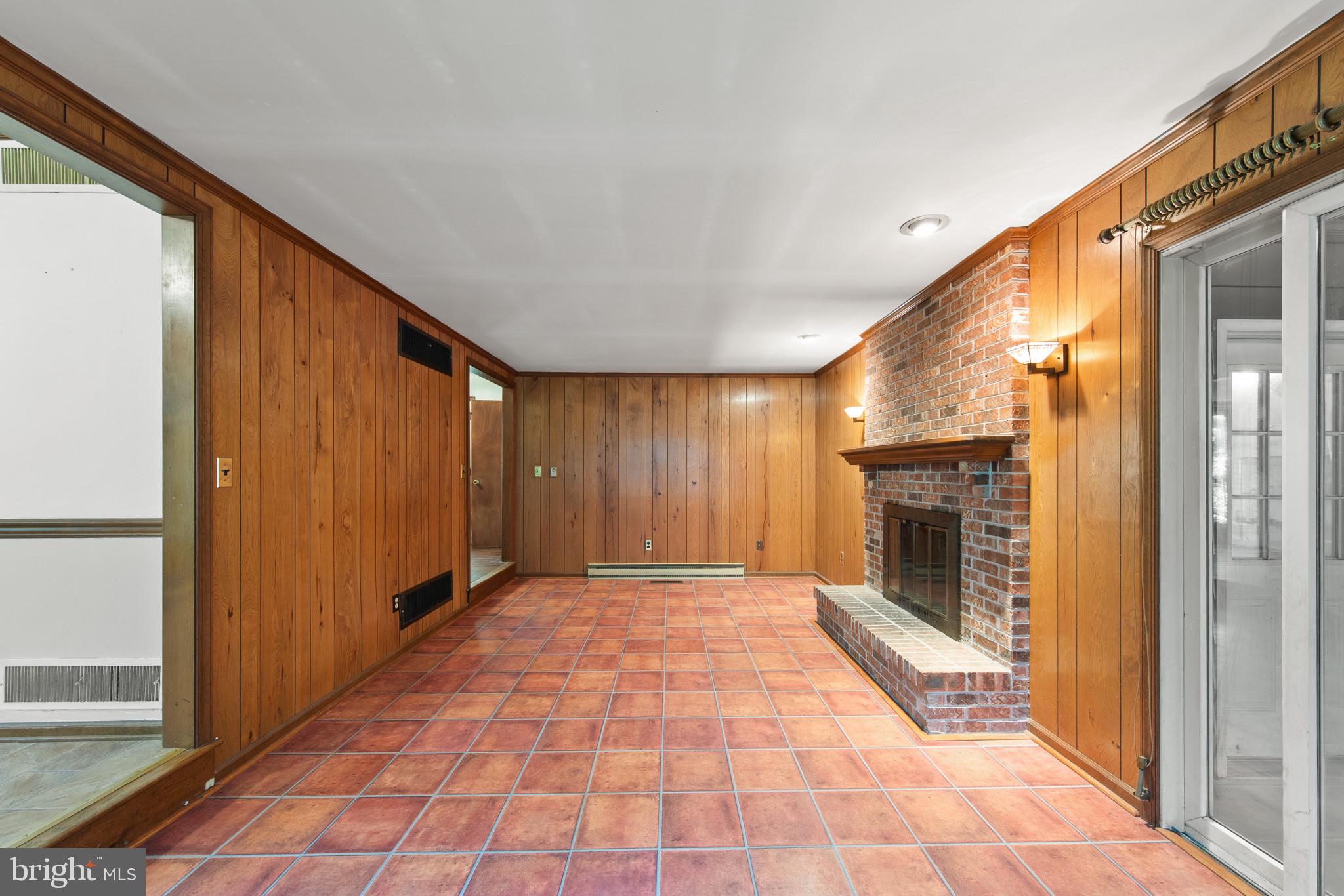 RUSTIC ACRES - Residential