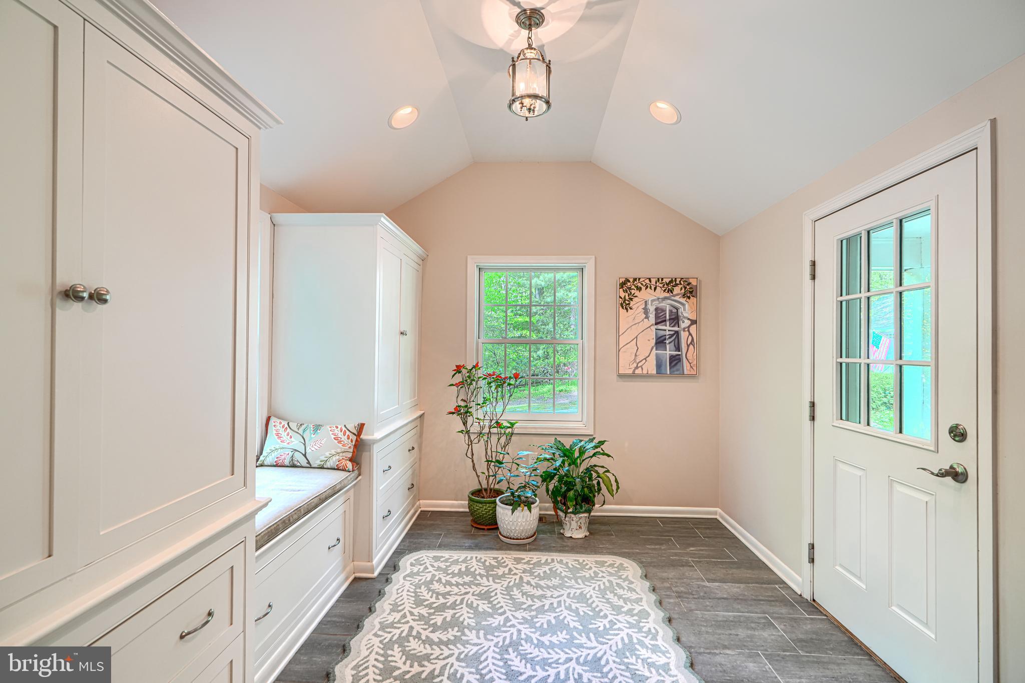 LUTHERVILLE - Residential