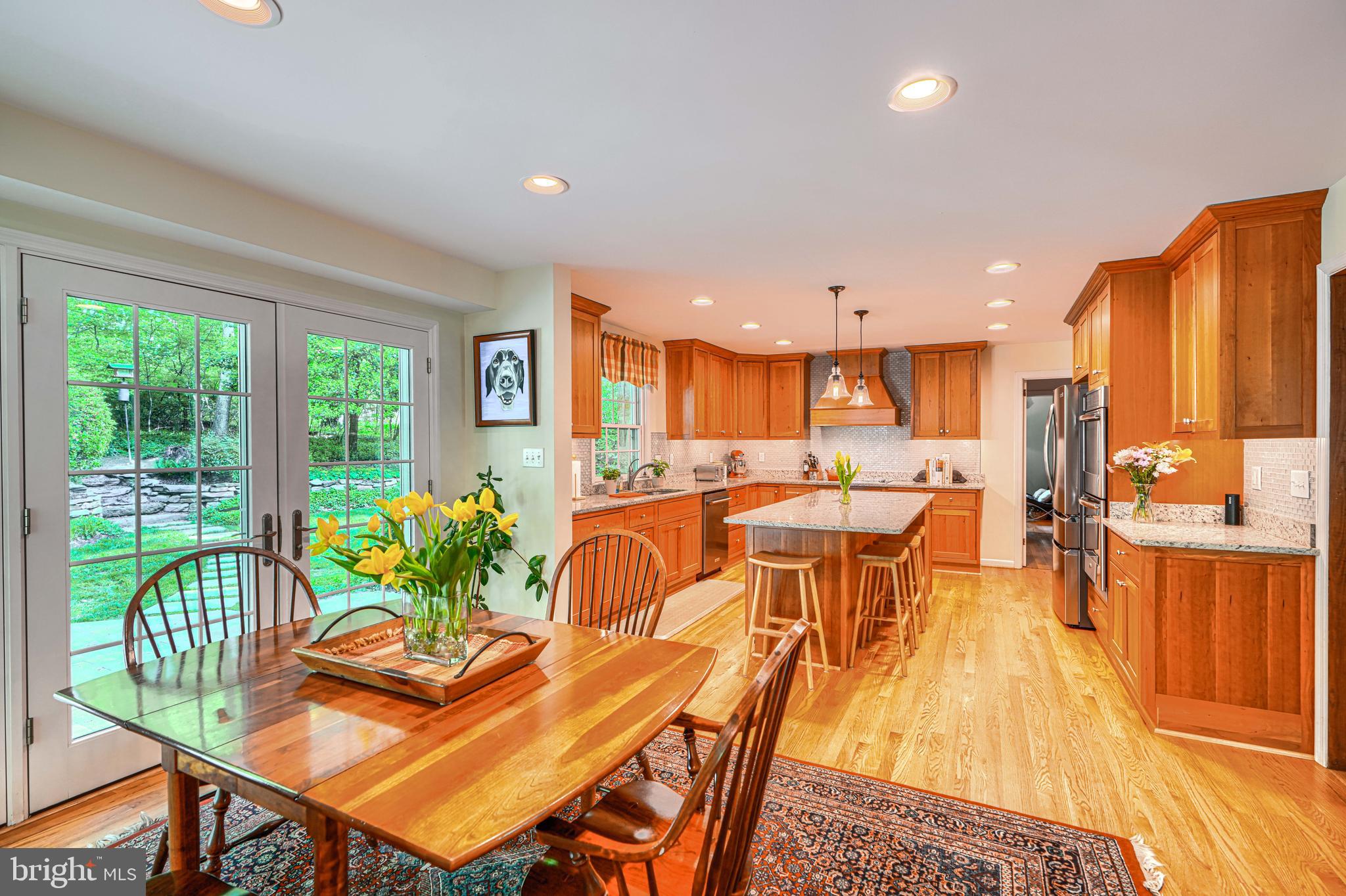 LUTHERVILLE - Residential