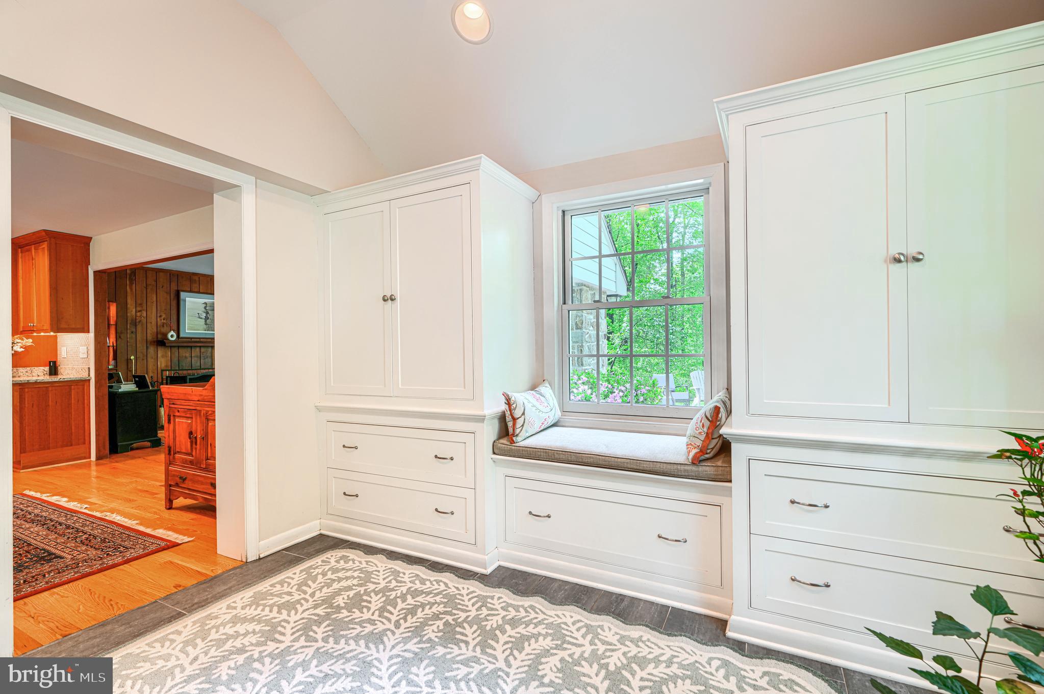 LUTHERVILLE - Residential