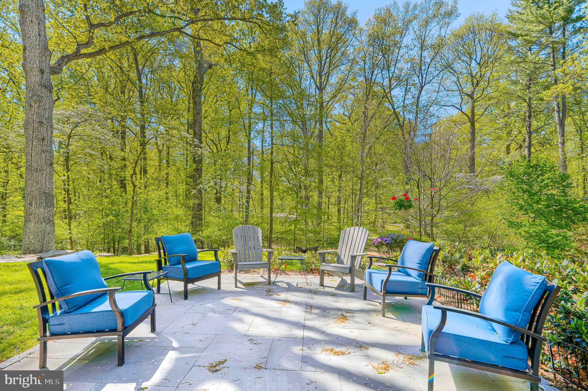 LUTHERVILLE - Residential