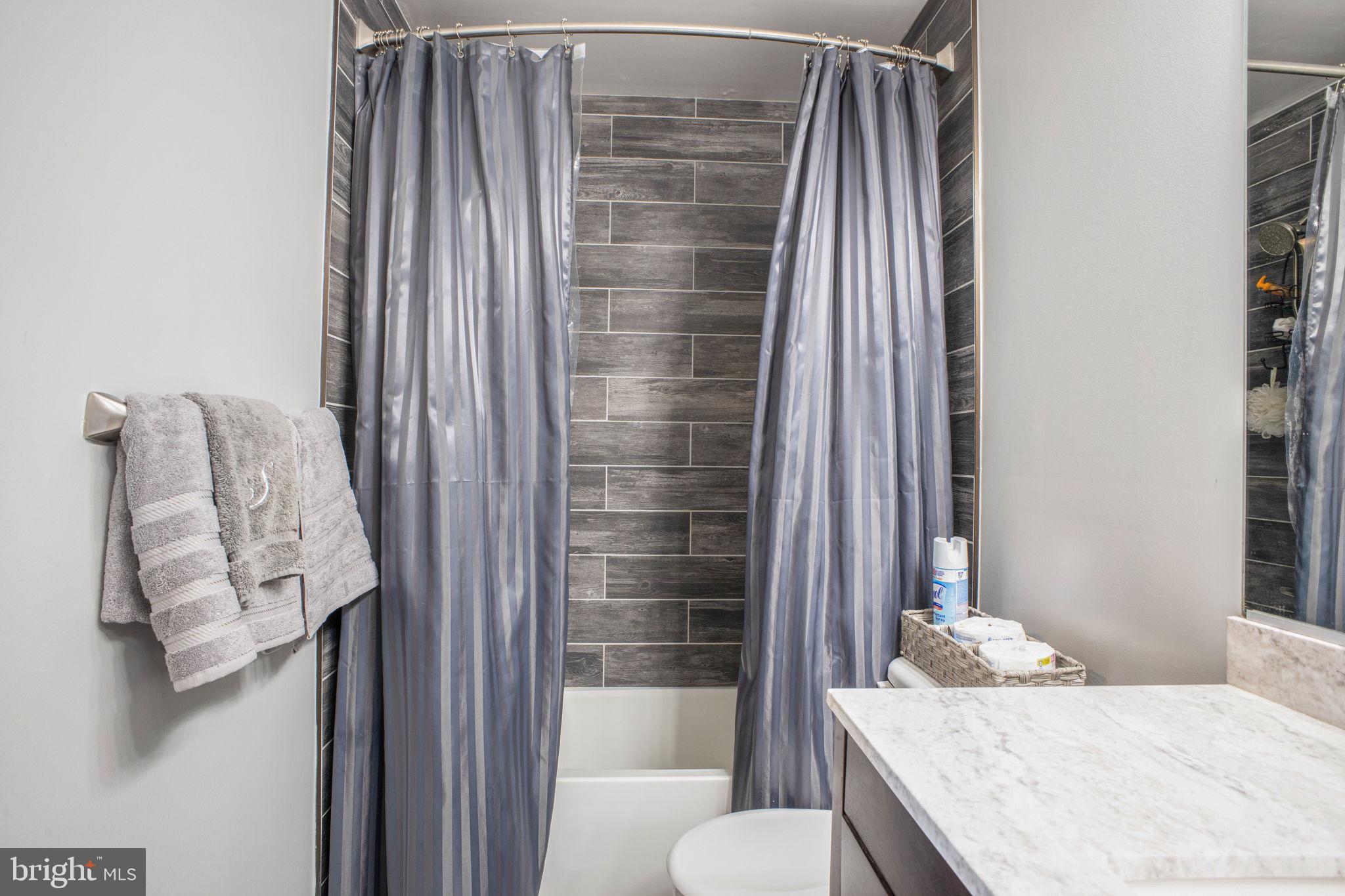 PERRYWOOD - Residential