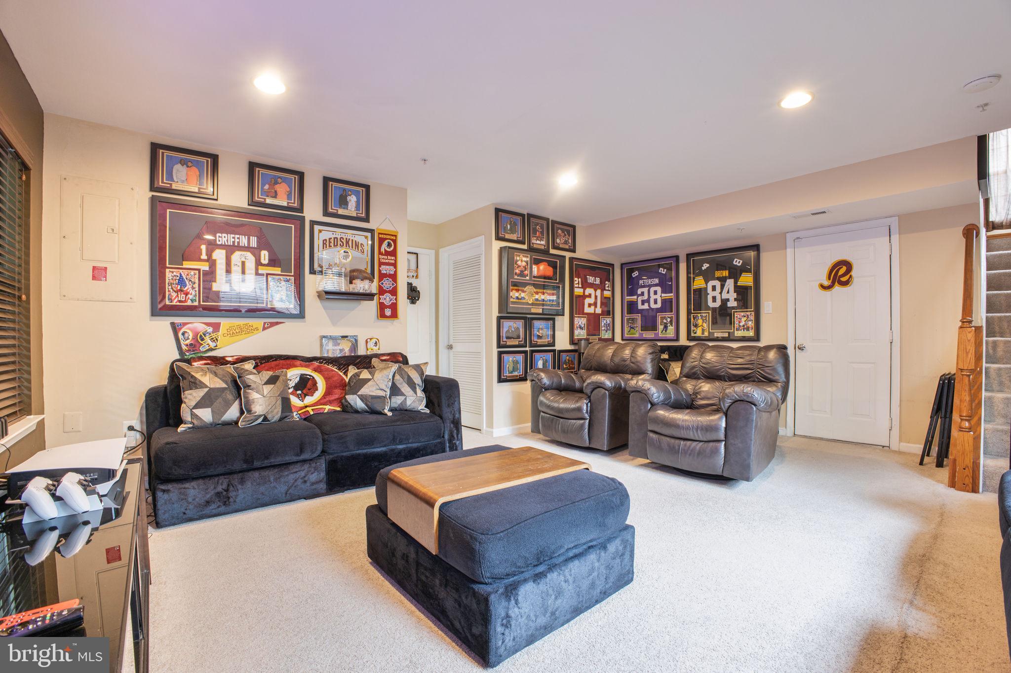 PERRYWOOD - Residential