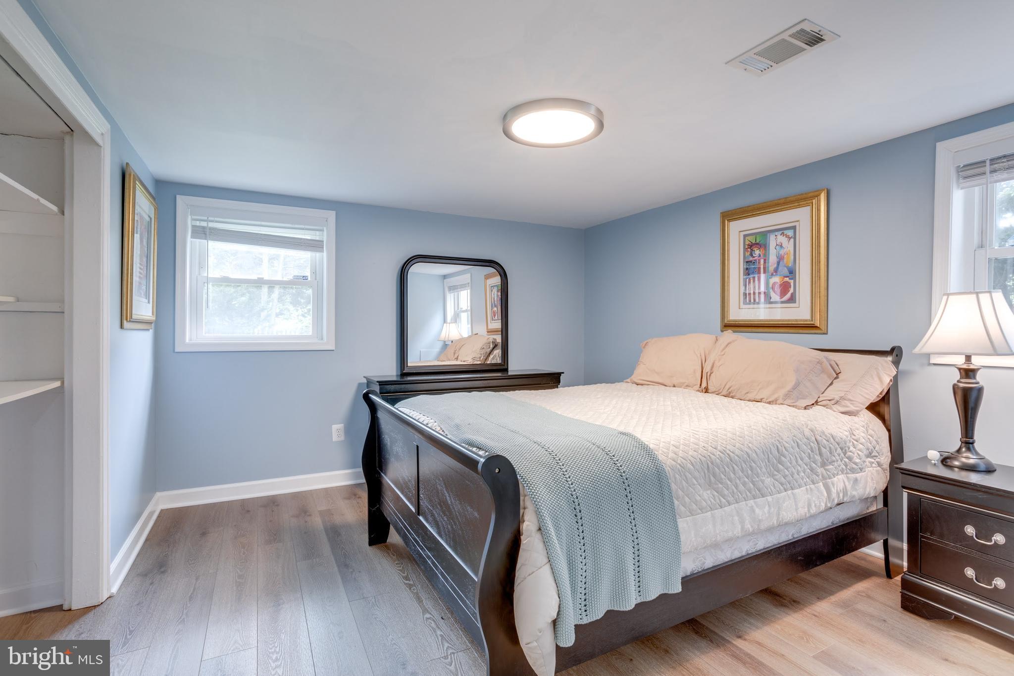 NORTH SPRINGFIELD - Residential