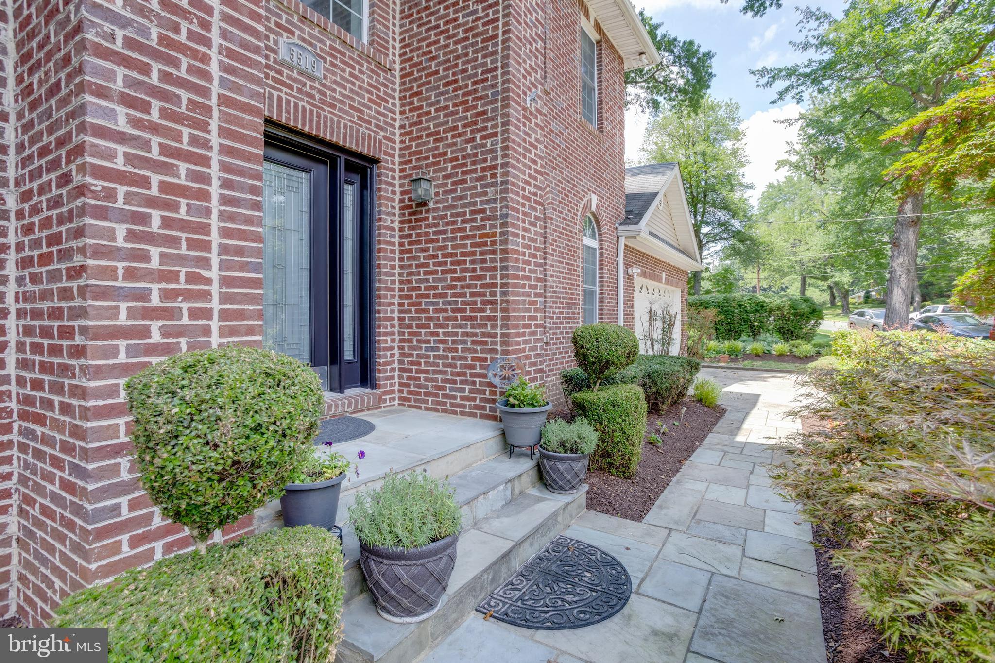 NORTH SPRINGFIELD - Residential