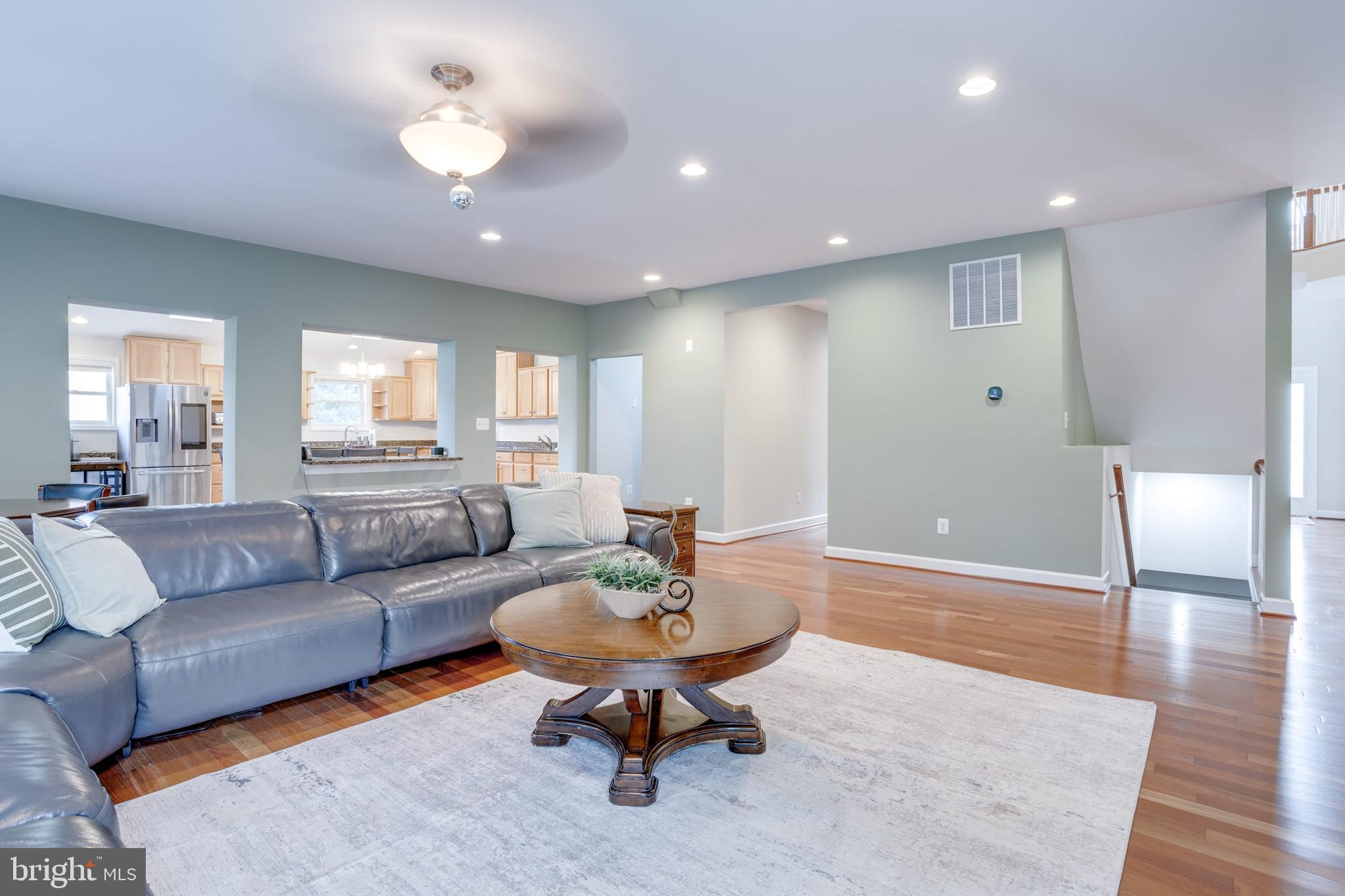 NORTH SPRINGFIELD - Residential